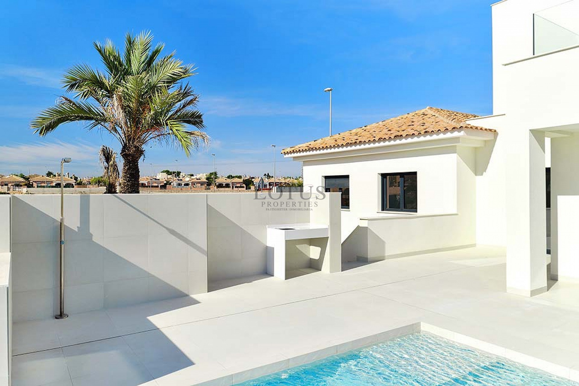 En nyproducerad lyxvilla utöver det vanliga - Lotus Properties