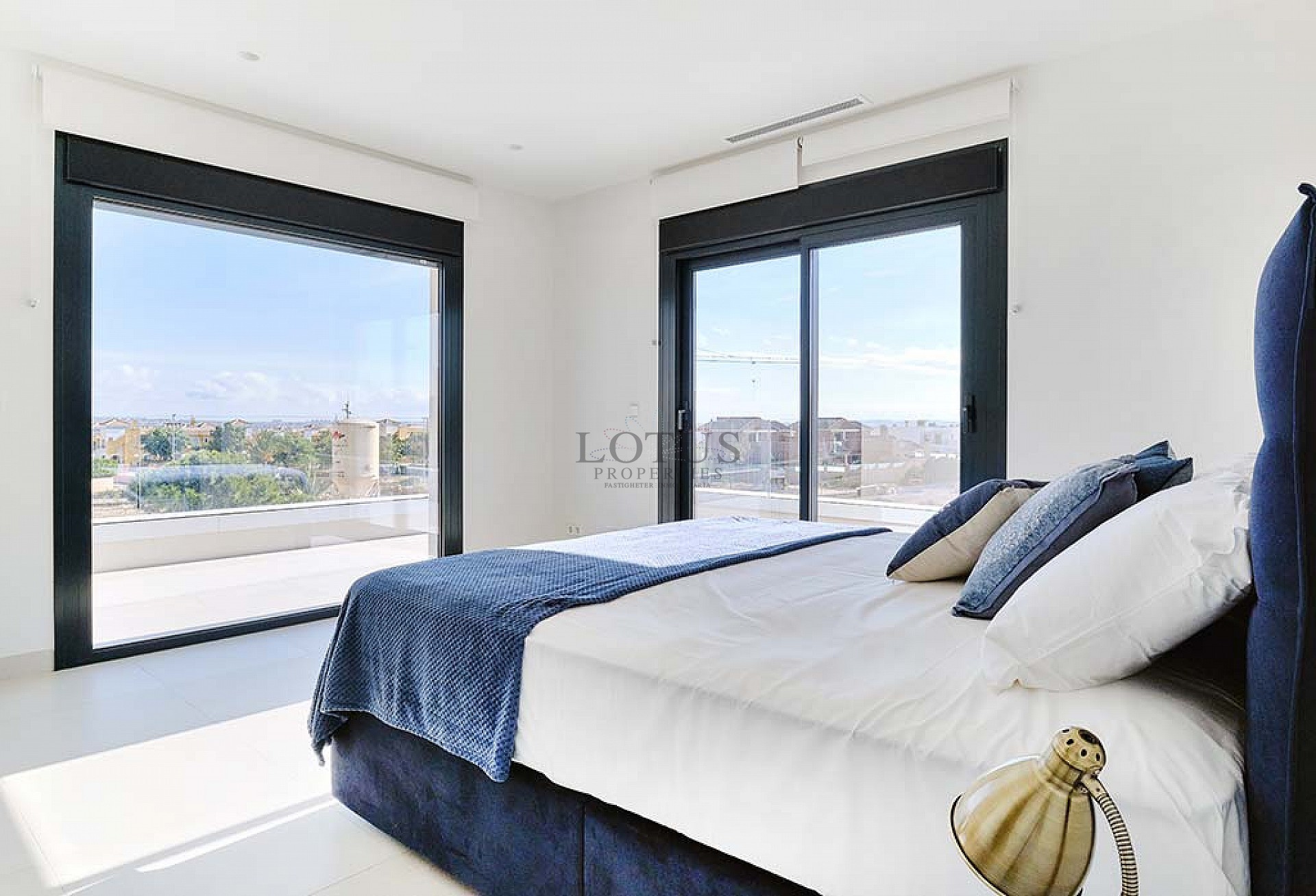 En nyproducerad lyxvilla utöver det vanliga - Lotus Properties