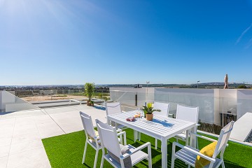 Nyproducerade fristående villor i La Herrada - Lotus Properties