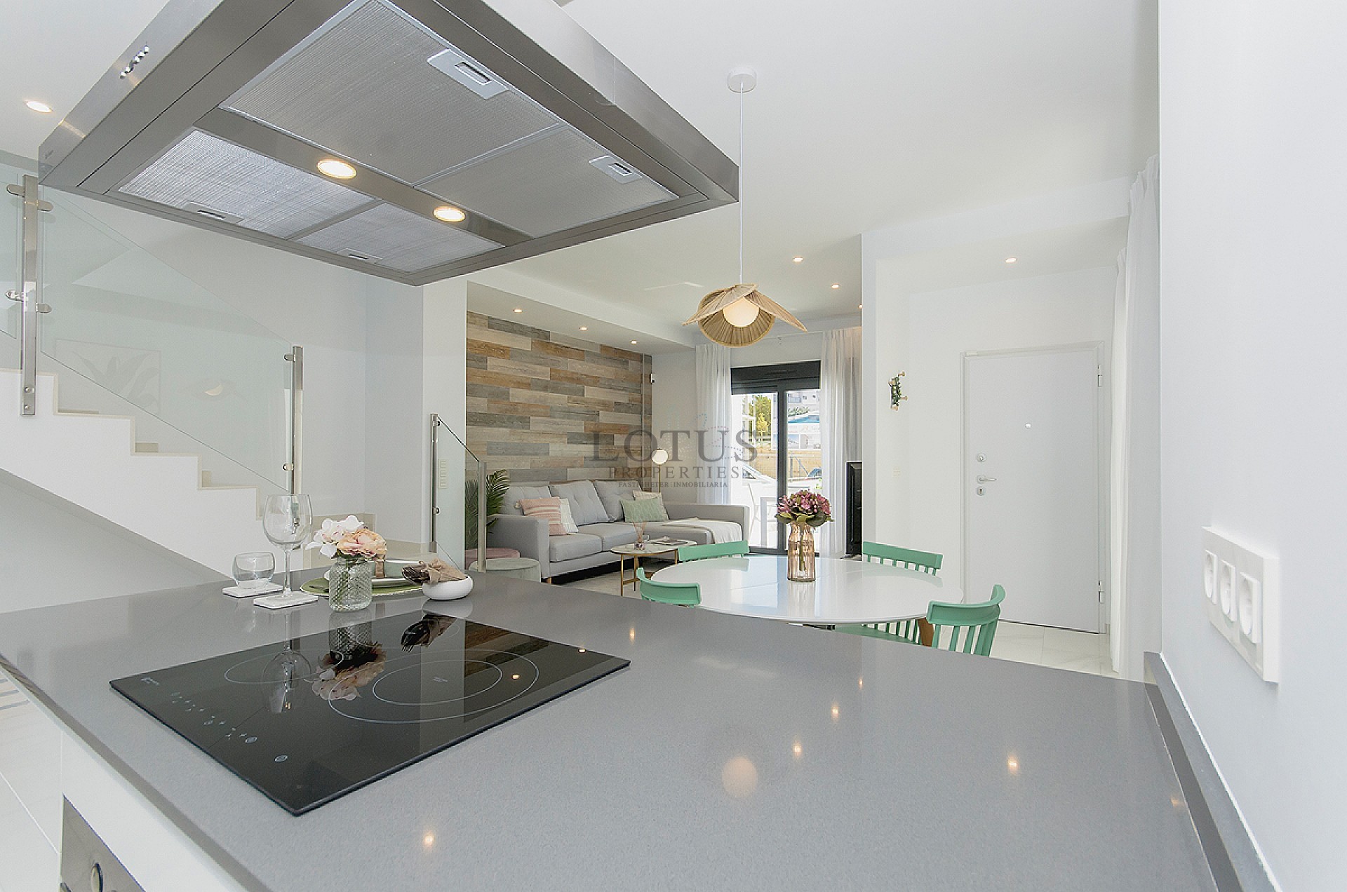 Lyxiga helt nya villor - Lotus Properties