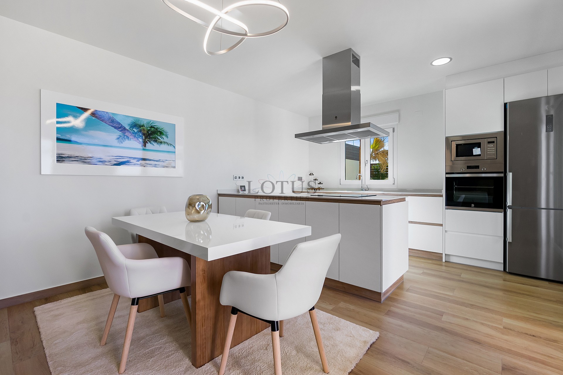 Luxury detached villa with stunning mountain views in Ciudad Quiesada - Lotus Properties