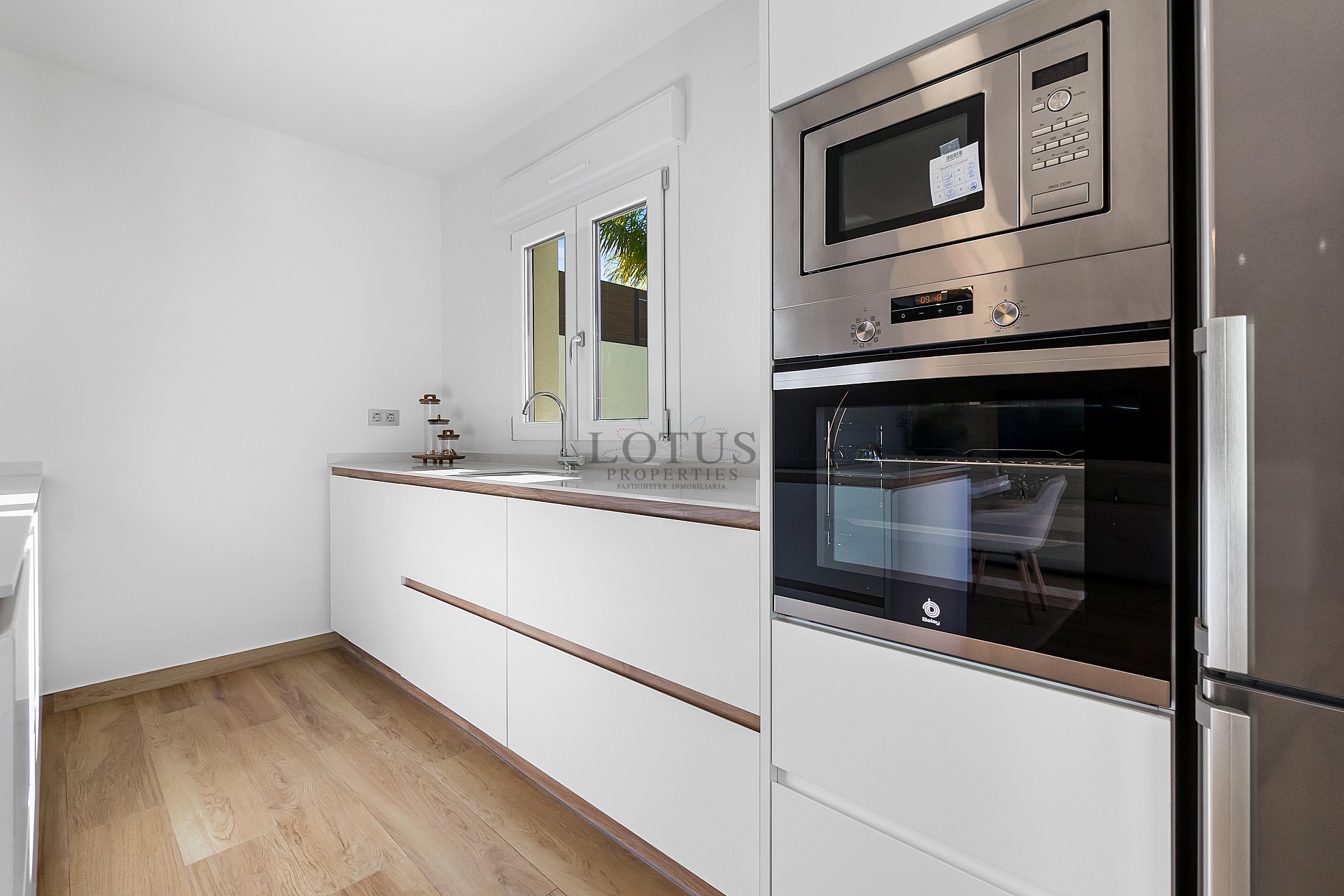 Luxury detached villa with stunning mountain views in Ciudad Quiesada - Lotus Properties