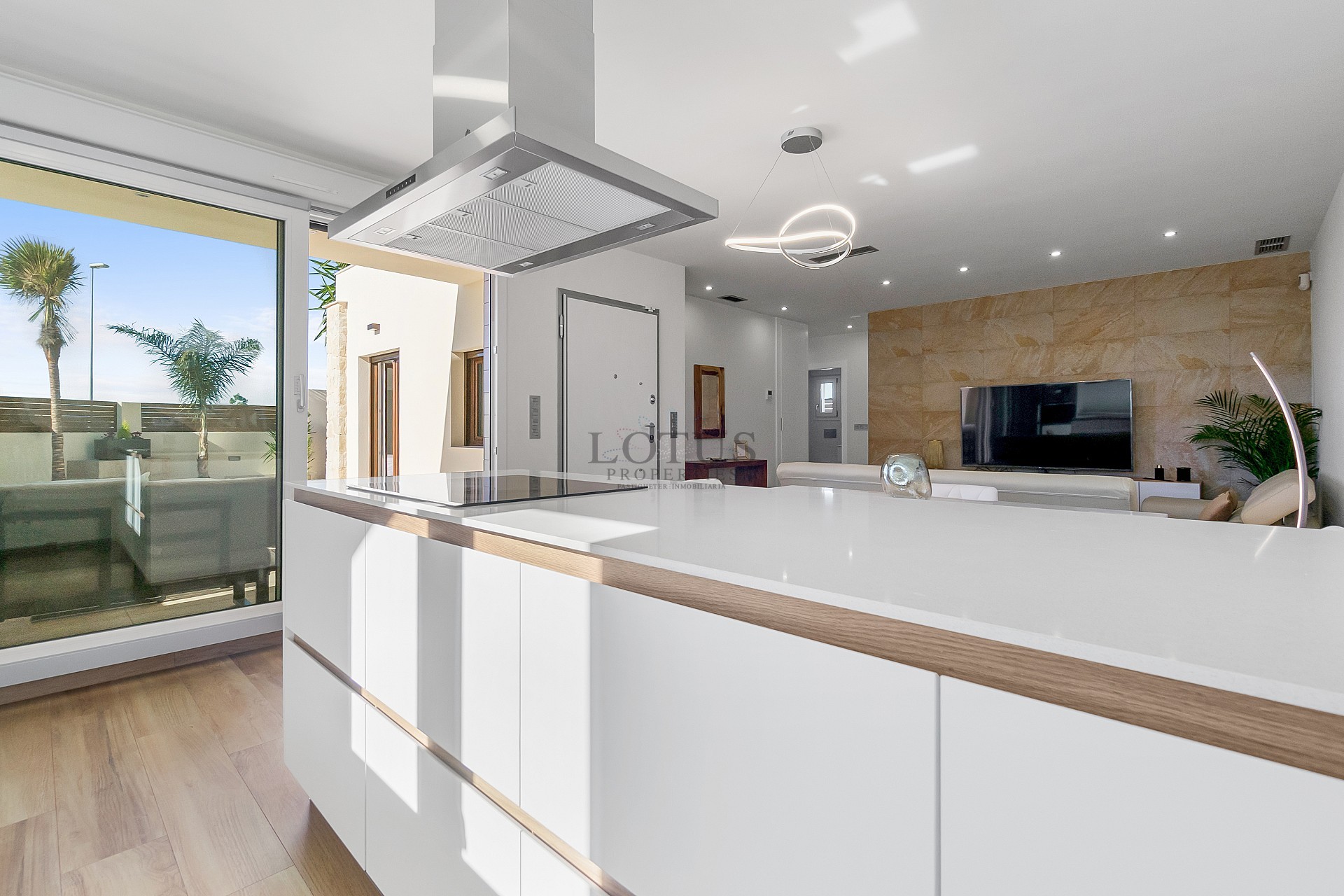 Luxury detached villa with stunning mountain views in Ciudad Quiesada - Lotus Properties