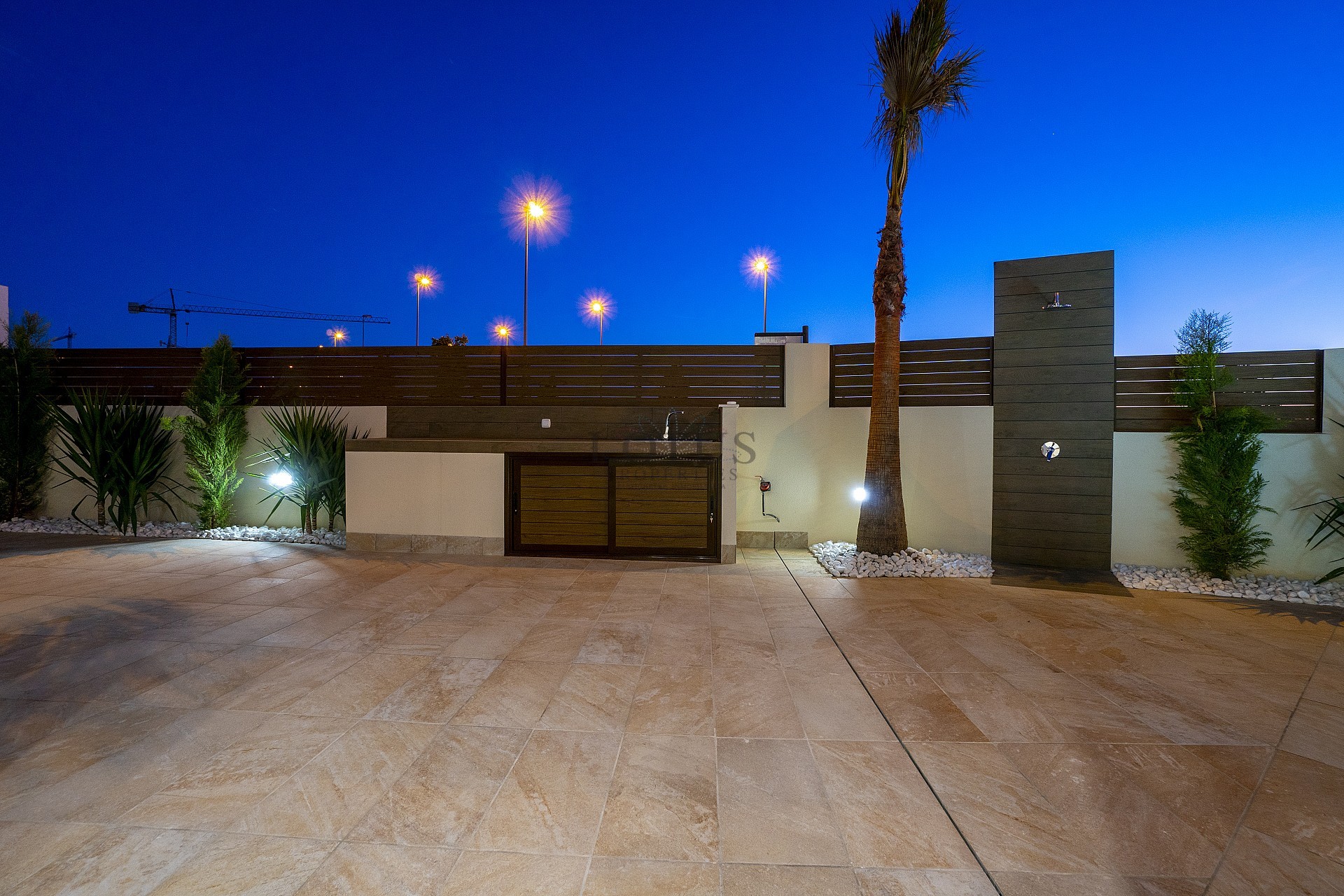 Luxury detached villa with stunning mountain views in Ciudad Quiesada - Lotus Properties