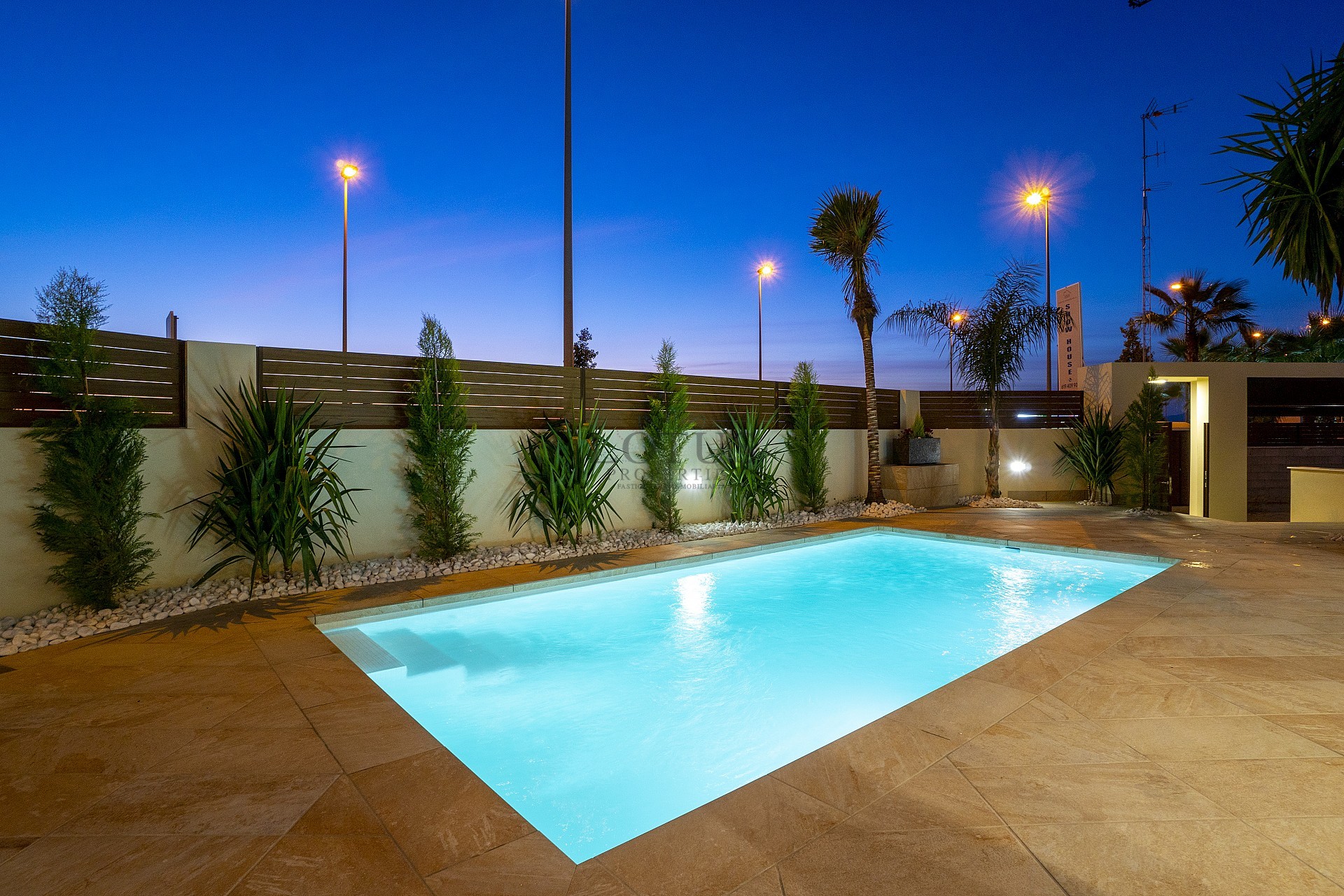 Luxury detached villa with stunning mountain views in Ciudad Quiesada - Lotus Properties