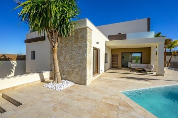 Villa independiente de lujo con impresionantes vistas a la montaña en Ciudad Quesada - Lotus Properties