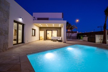 Villa independiente de lujo con impresionantes vistas a la montaña en Ciudad Quesada - Lotus Properties
