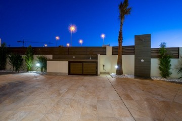 Villa independiente de lujo con impresionantes vistas a la montaña en Ciudad Quesada - Lotus Properties