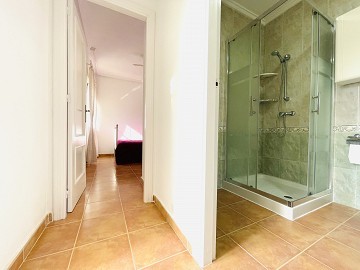 Rymligt radhus i söderläge i natursköna Montebello - Lotus Properties