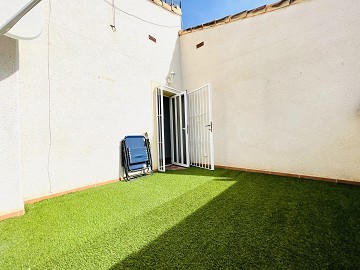 Rymligt radhus i söderläge i natursköna Montebello - Lotus Properties