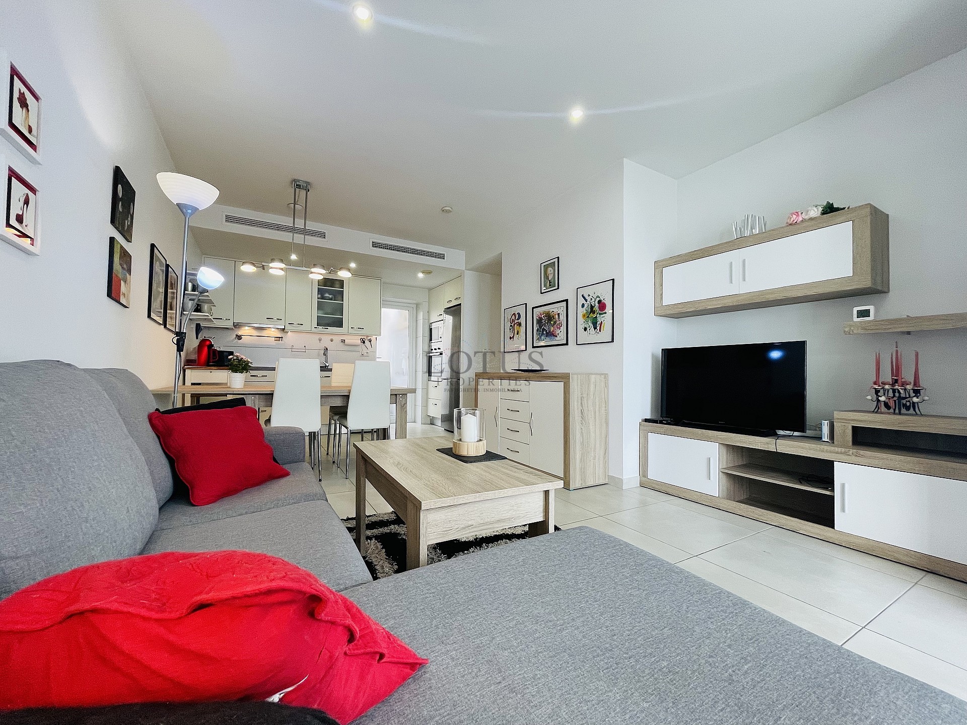 Planta orientada al sur en estado nuevo en Res. Vistabella - Aguas Nuevas - Lotus Properties