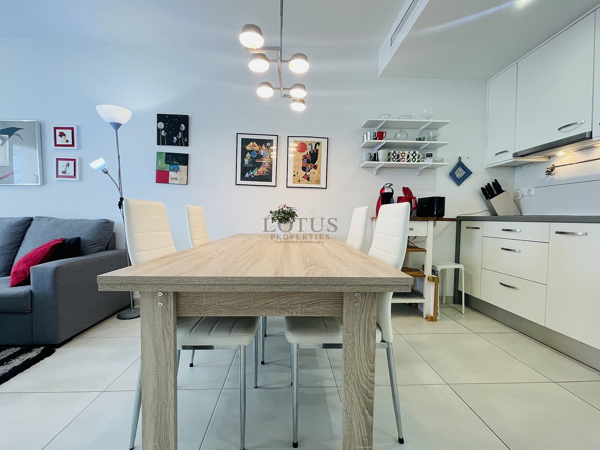 Planta orientada al sur en estado nuevo en Res. Vistabella - Aguas Nuevas - Lotus Properties