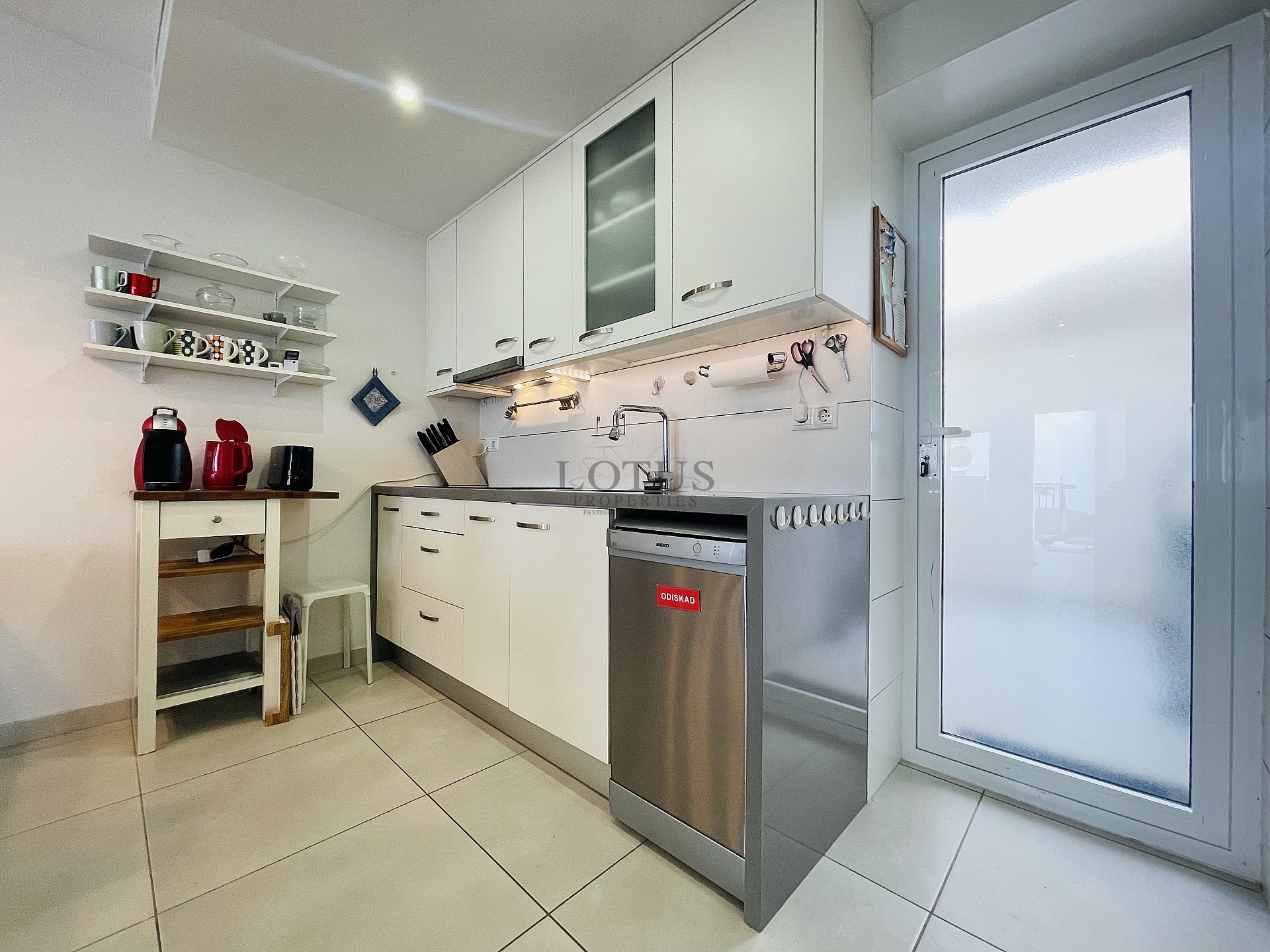 Planta orientada al sur en estado nuevo en Res. Vistabella - Aguas Nuevas - Lotus Properties