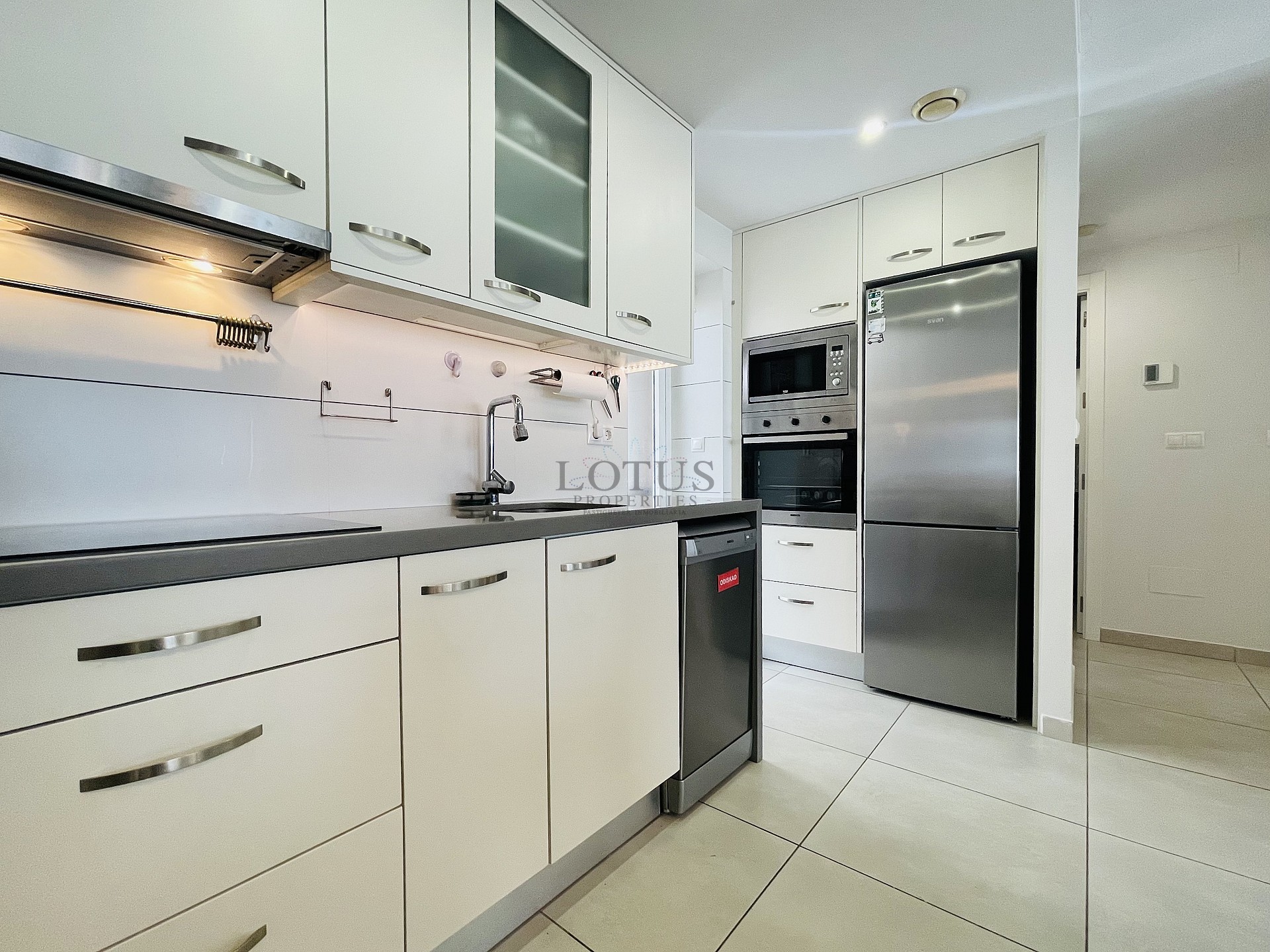 Planta orientada al sur en estado nuevo en Res. Vistabella - Aguas Nuevas - Lotus Properties