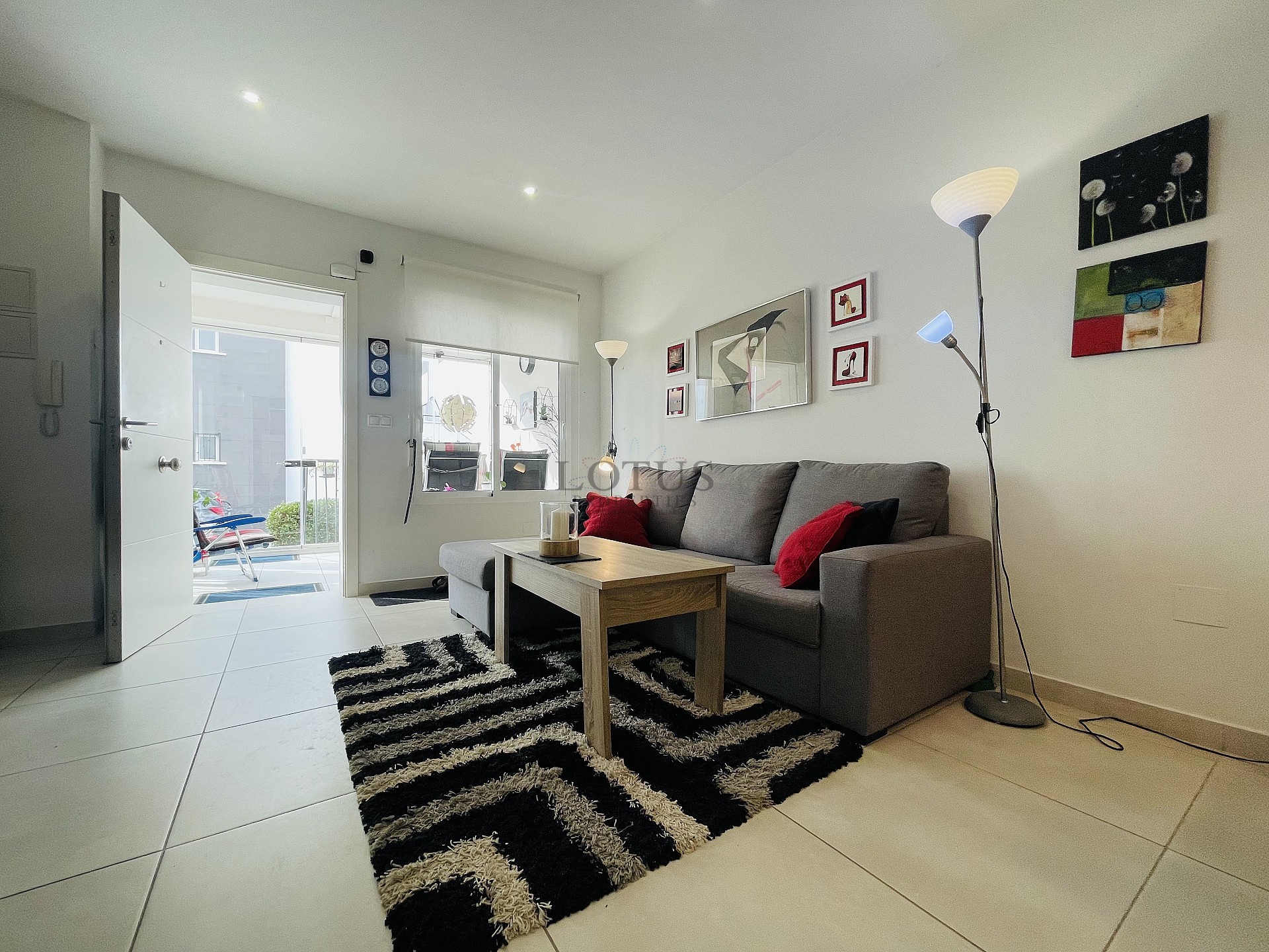 Planta orientada al sur en estado nuevo en Res. Vistabella - Aguas Nuevas - Lotus Properties