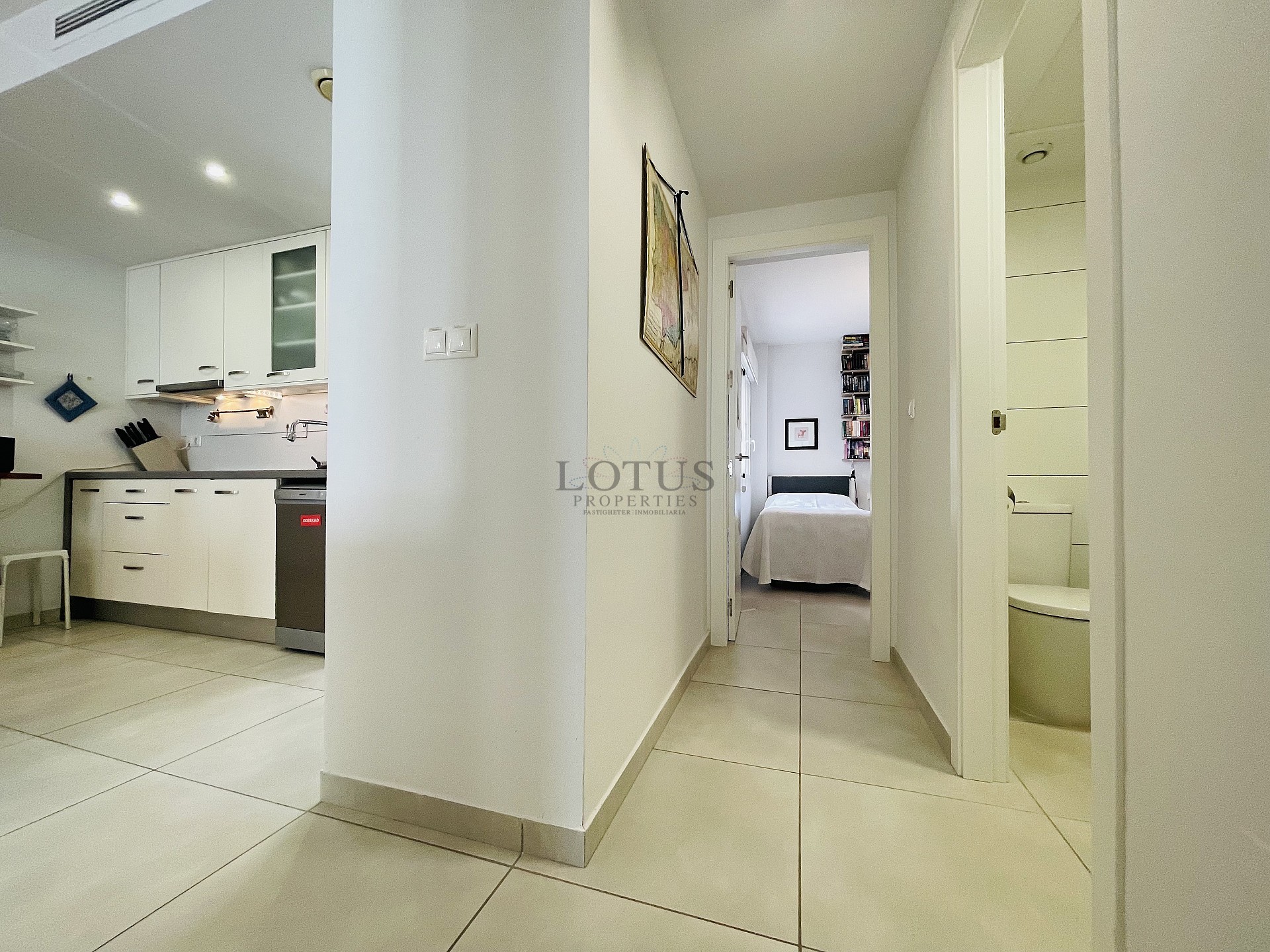 Planta orientada al sur en estado nuevo en Res. Vistabella - Aguas Nuevas - Lotus Properties