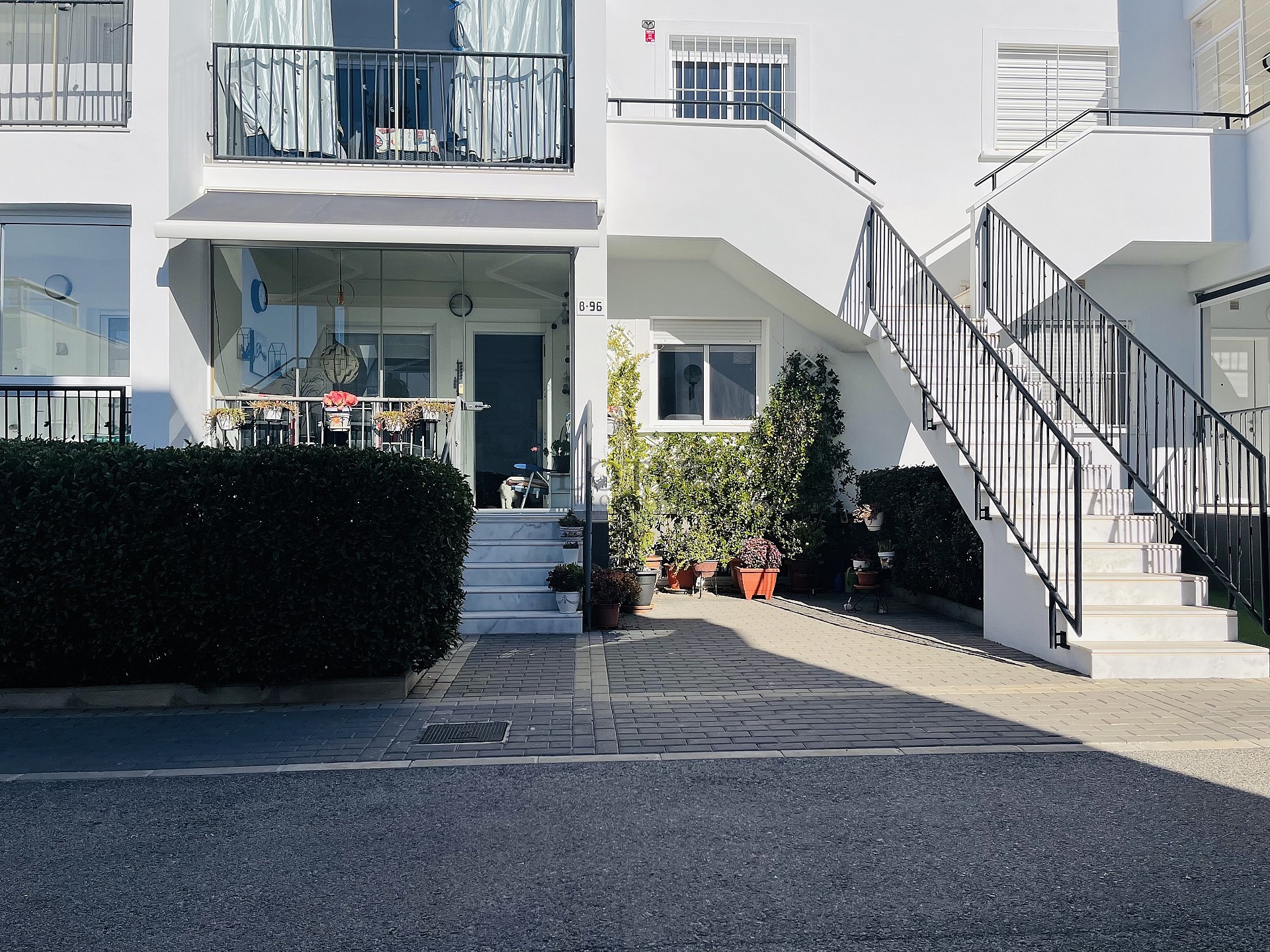 Planta orientada al sur en estado nuevo en Res. Vistabella - Aguas Nuevas - Lotus Properties