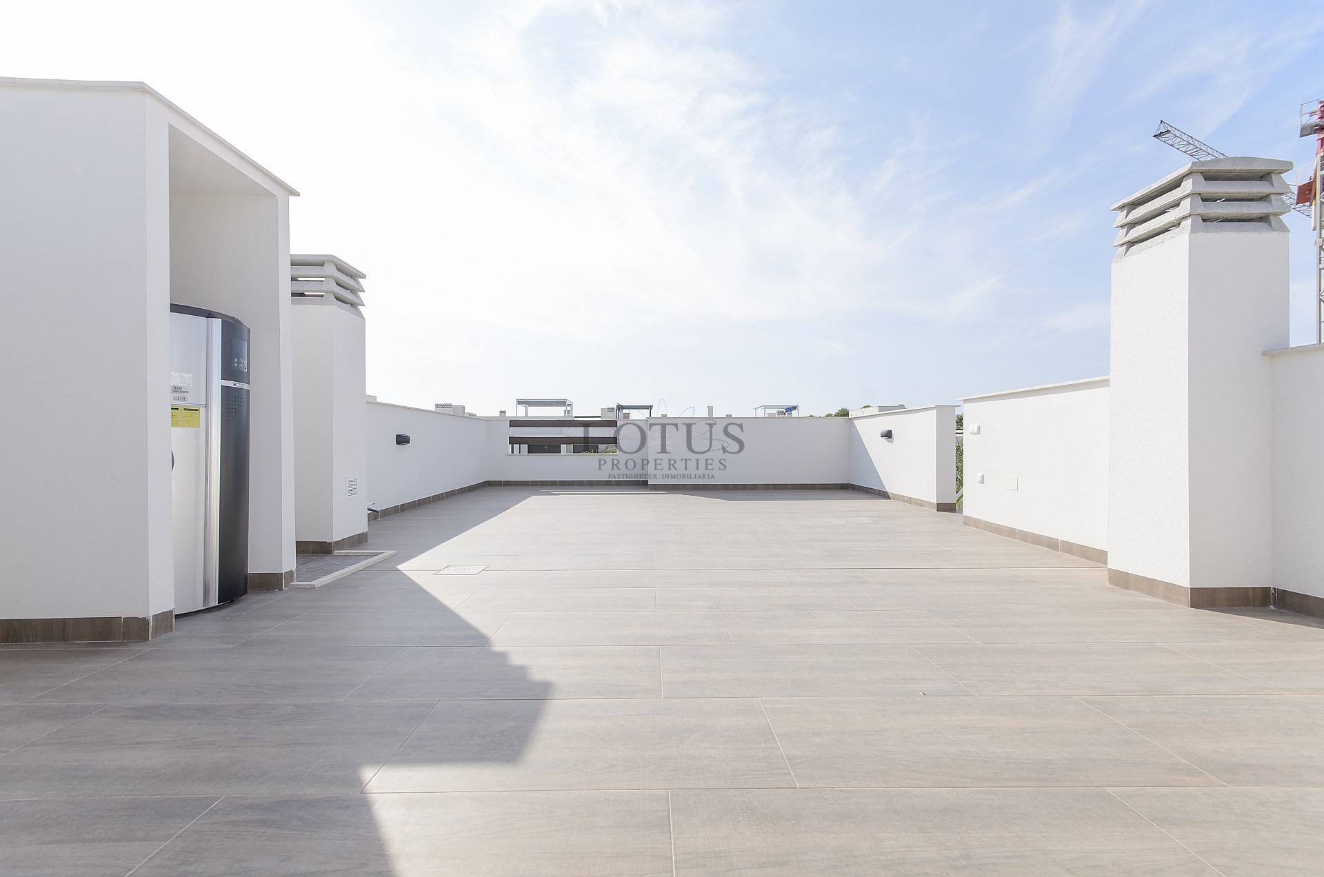 Nya mark & takvåningar i Los Balcones - Lotus Properties