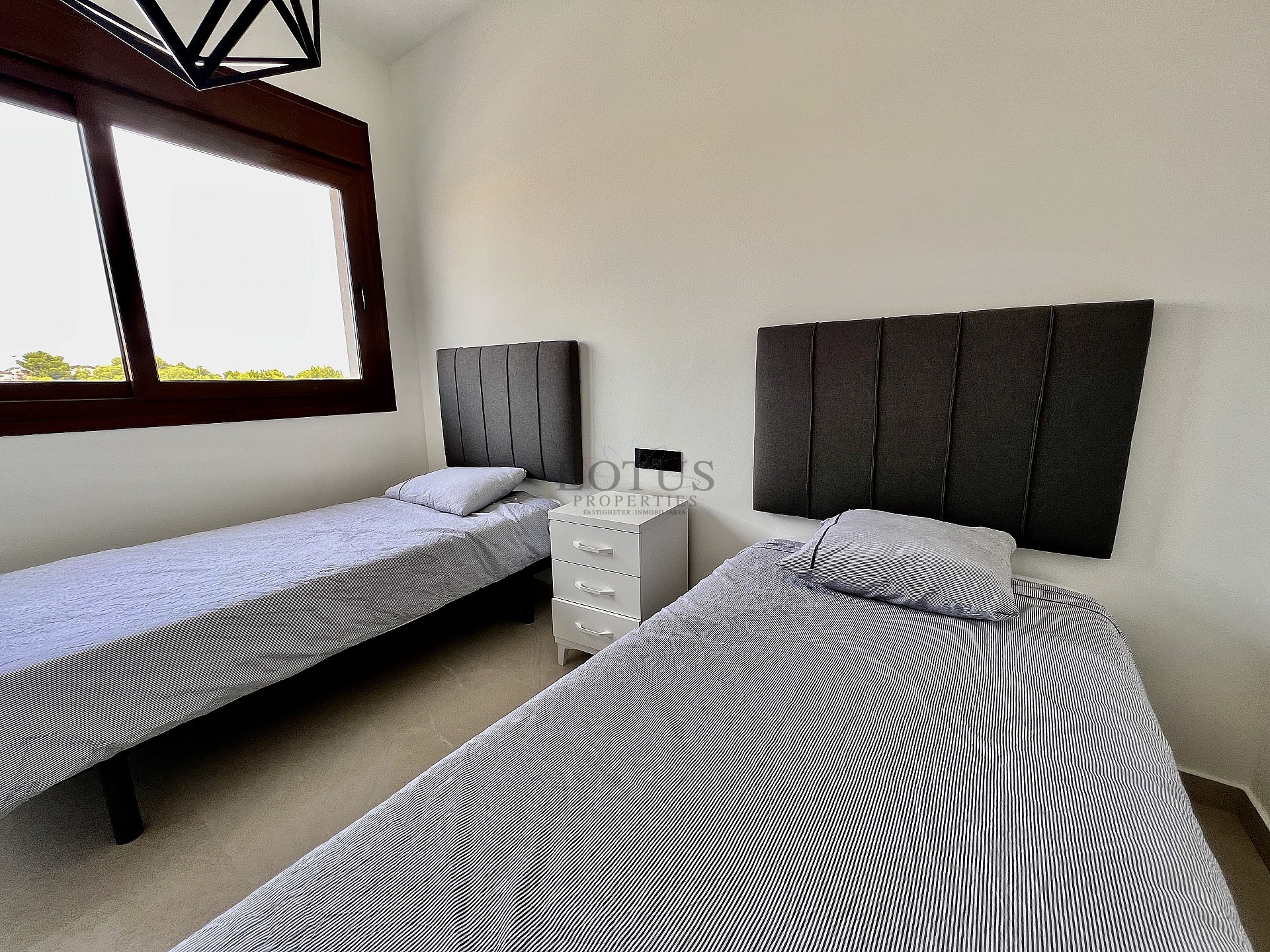 Nya mark & takvåningar i Los Balcones - Lotus Properties