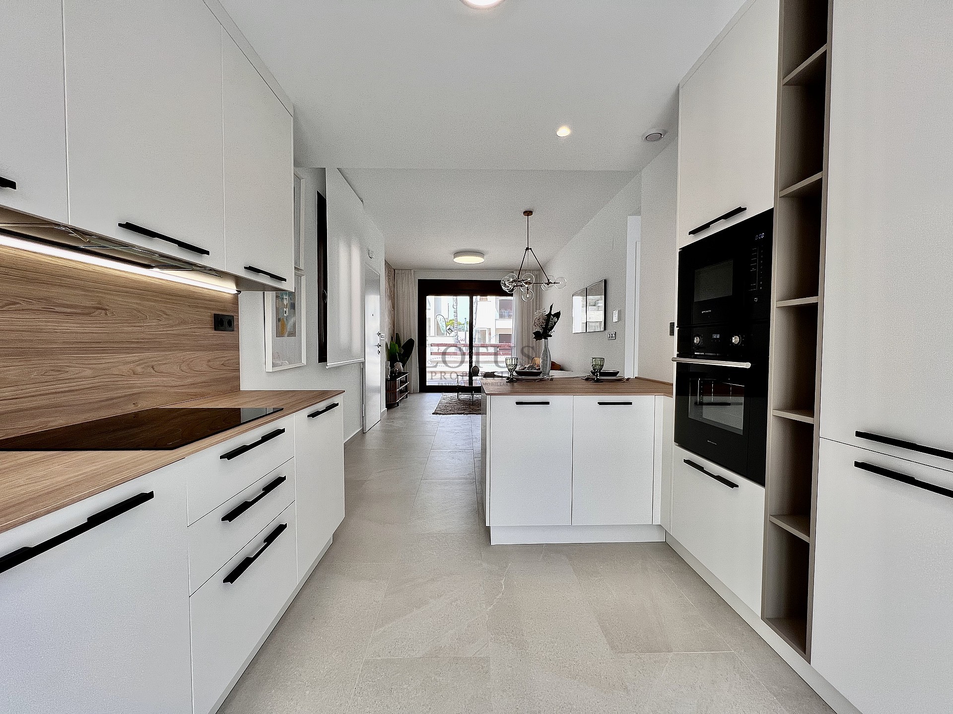 Nya mark & takvåningar i Los Balcones - Lotus Properties