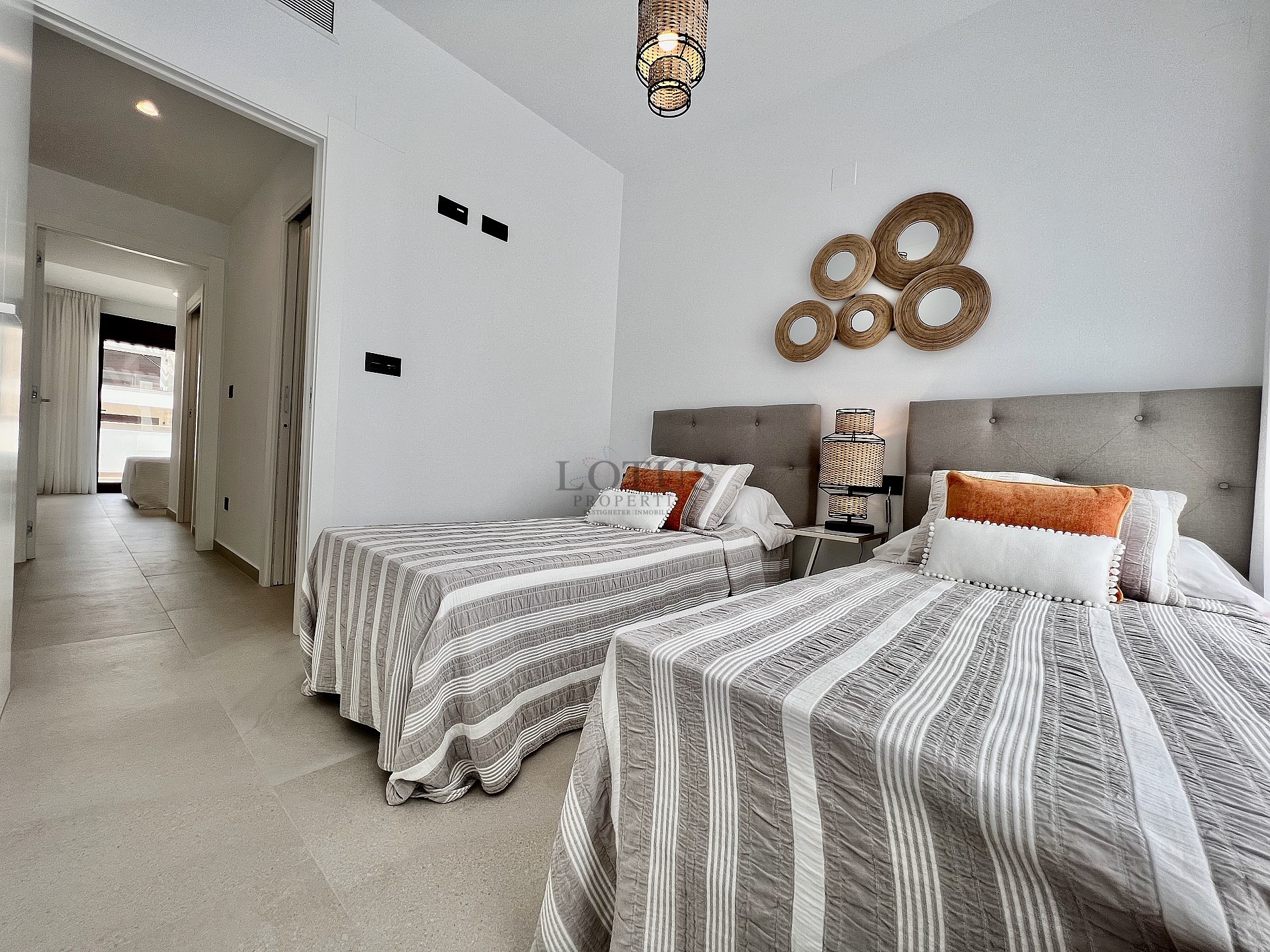 Nya mark & takvåningar i Los Balcones - Lotus Properties