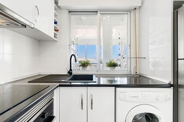 Fantastisk takvåning i kanon skick med stor terrass endast 500 m till Playa Los Locos - Lotus Properties