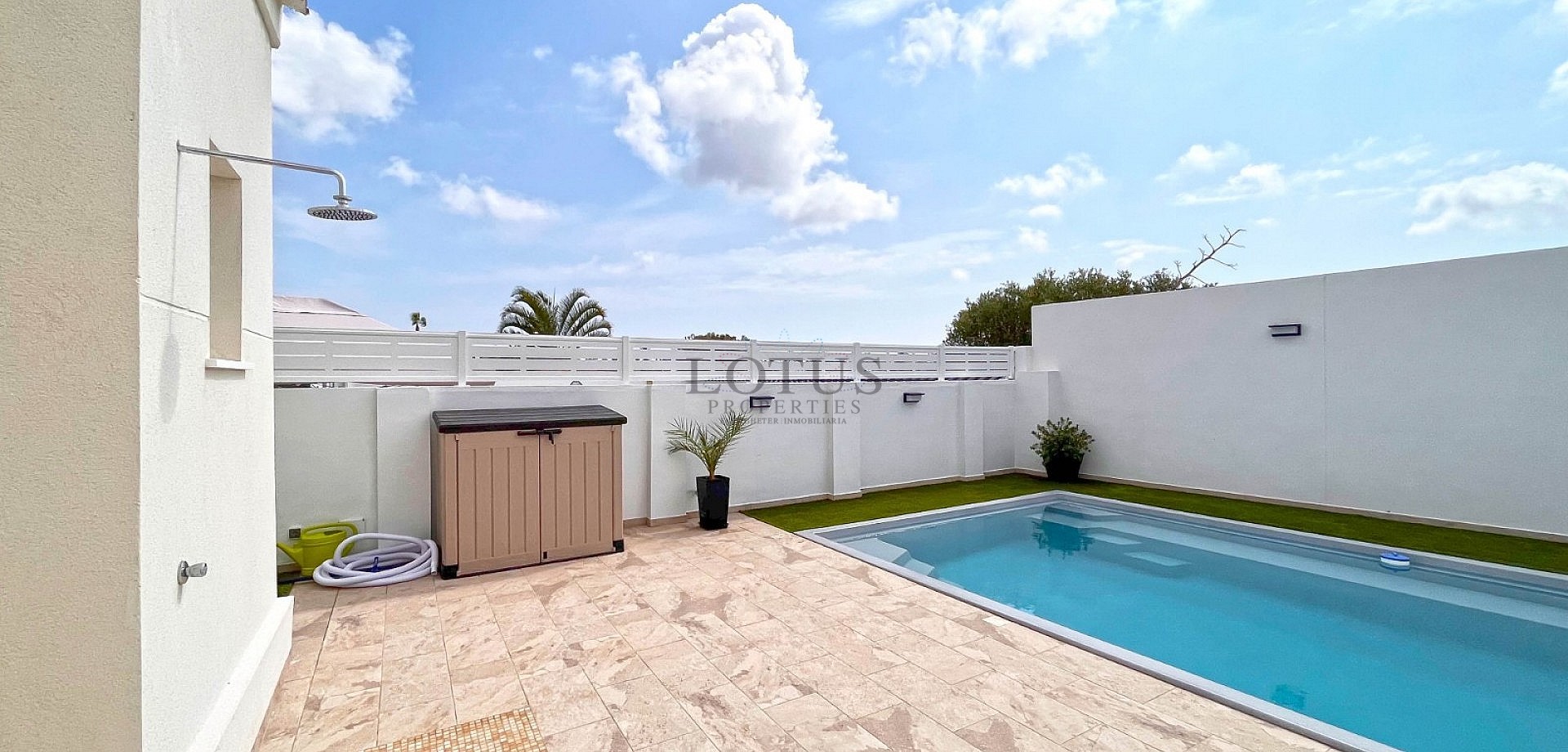 FANTASTIC RENOVATED DETACHED VILLA IN SAN LUIS - TORREVIEJA - Lotus Properties