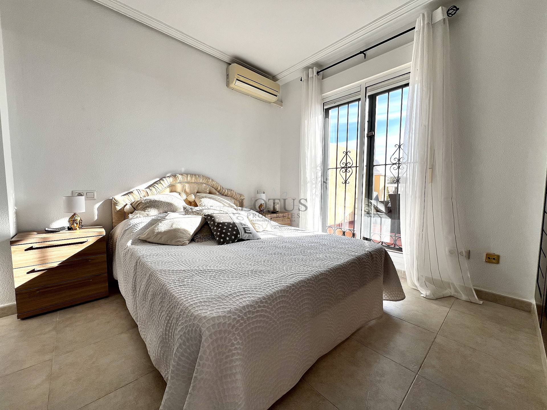 TOWNHOUSE - SHORT TERM RENTAL - Lotus Properties