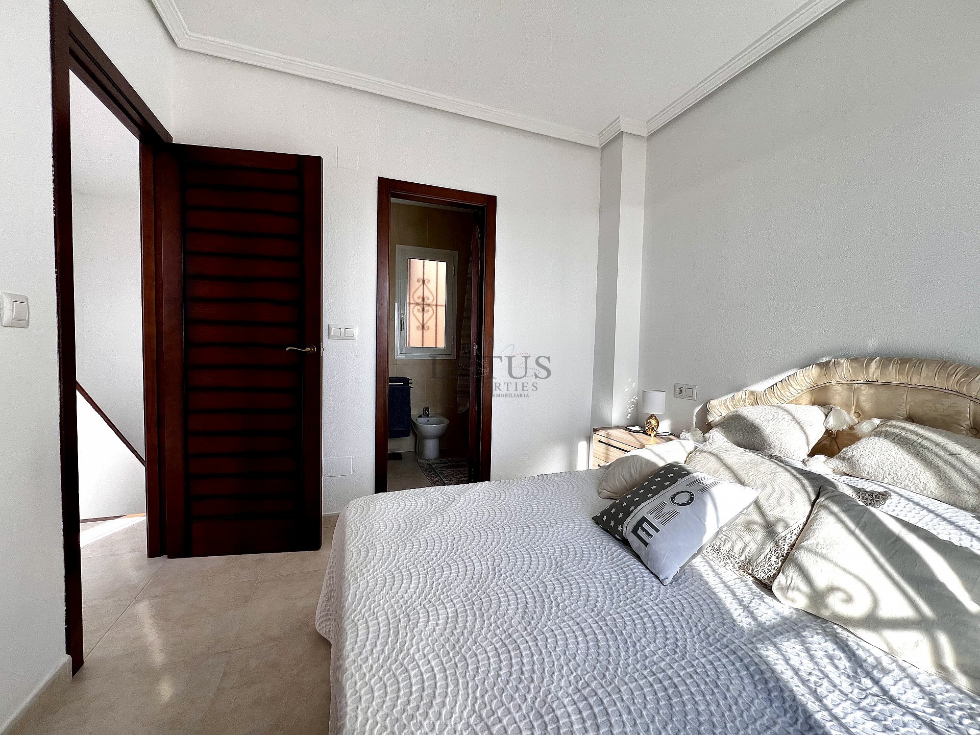 TOWNHOUSE - SHORT TERM RENTAL - Lotus Properties