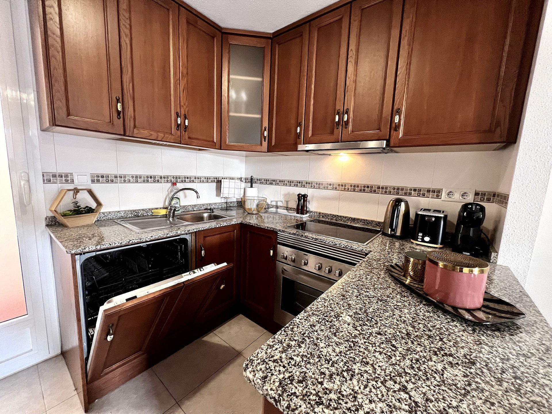 TOWNHOUSE - SHORT TERM RENTAL - Lotus Properties