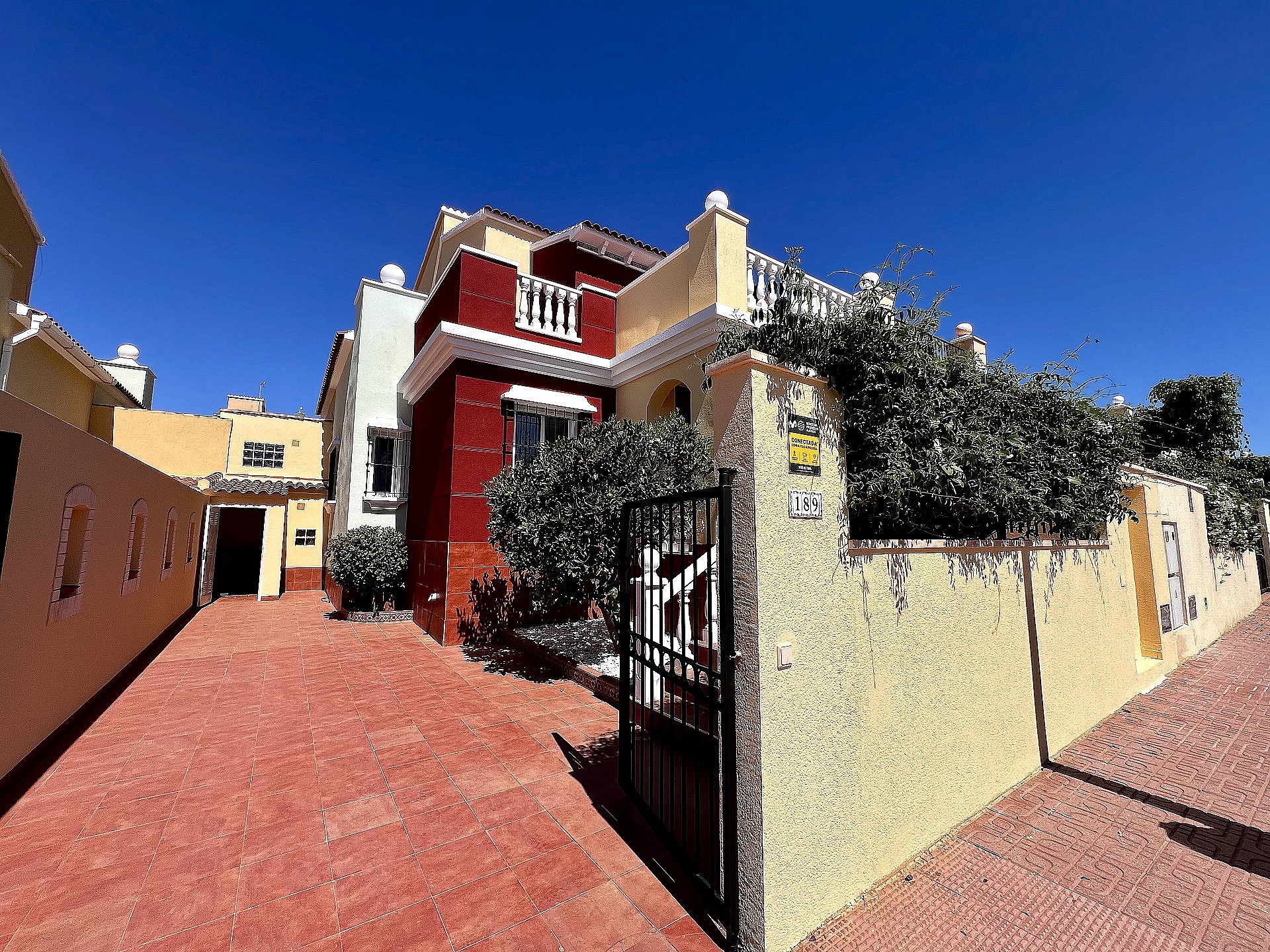TOWNHOUSE - SHORT TERM RENTAL - Lotus Properties