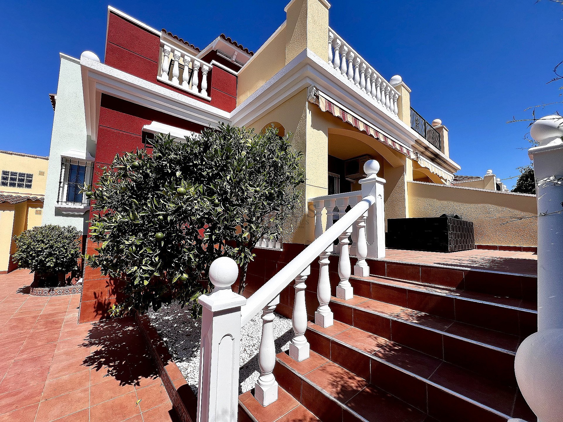 TOWNHOUSE - SHORT TERM RENTAL - Lotus Properties