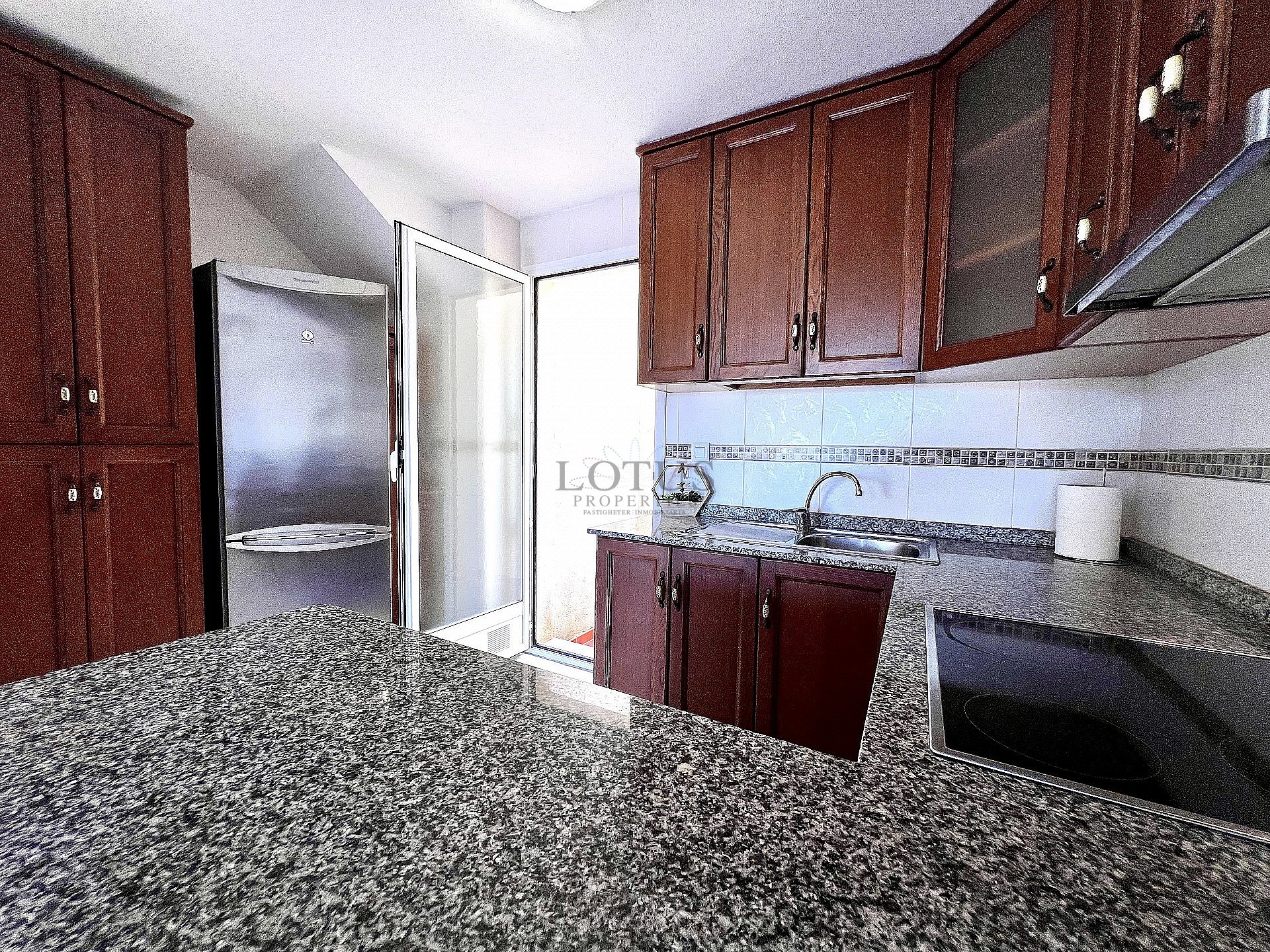 TOWNHOUSE - SHORT TERM RENTAL - Lotus Properties