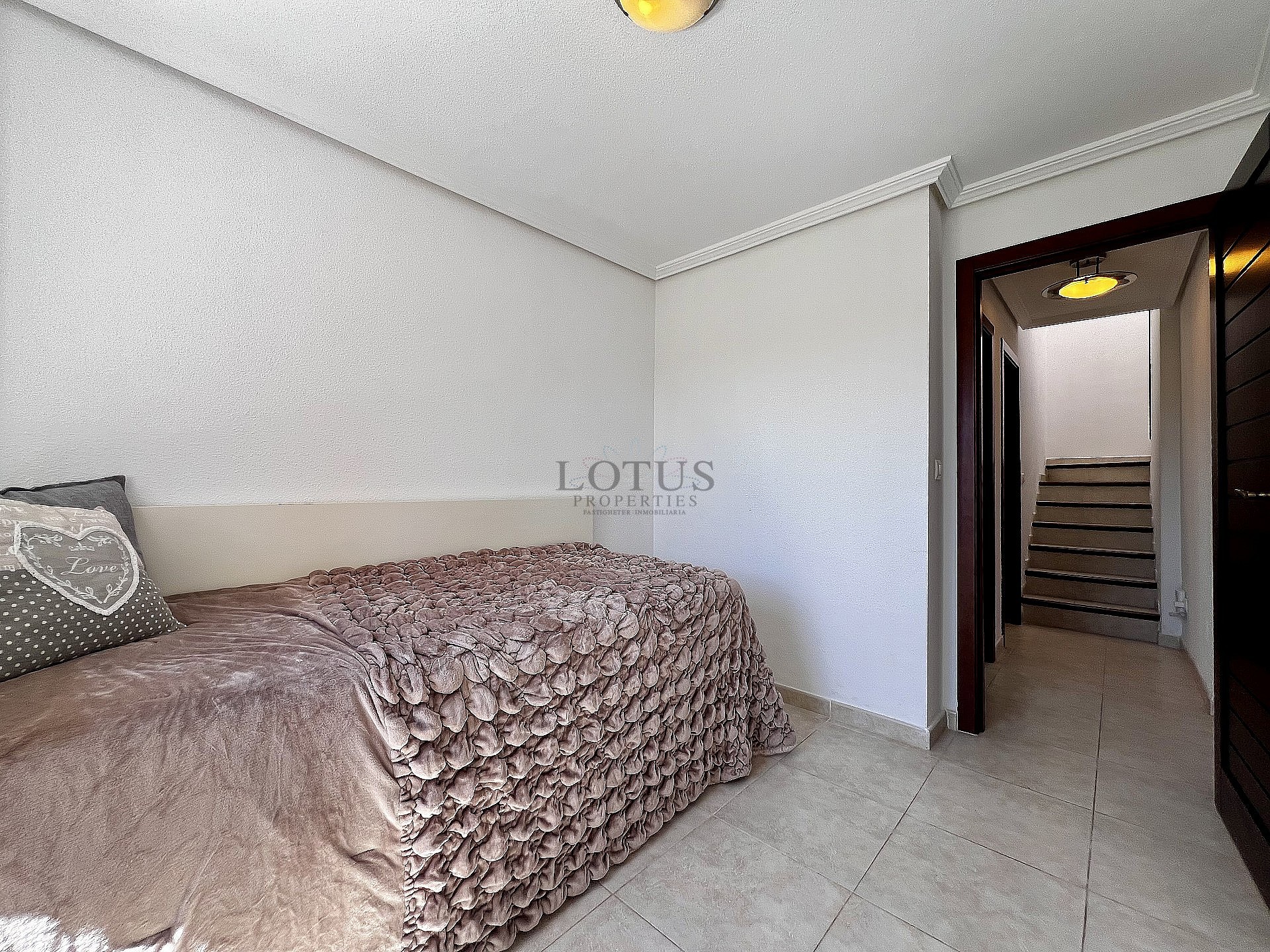 TOWNHOUSE - SHORT TERM RENTAL - Lotus Properties