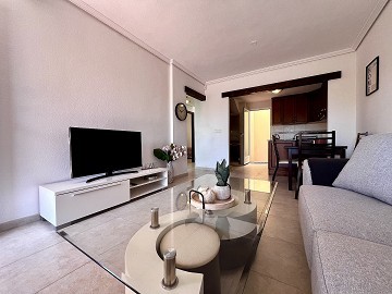 RADHUS - KORTTIDSUTHYRNING  - Lotus Properties