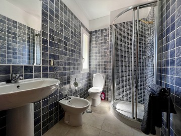 RADHUS - KORTTIDSUTHYRNING  - Lotus Properties