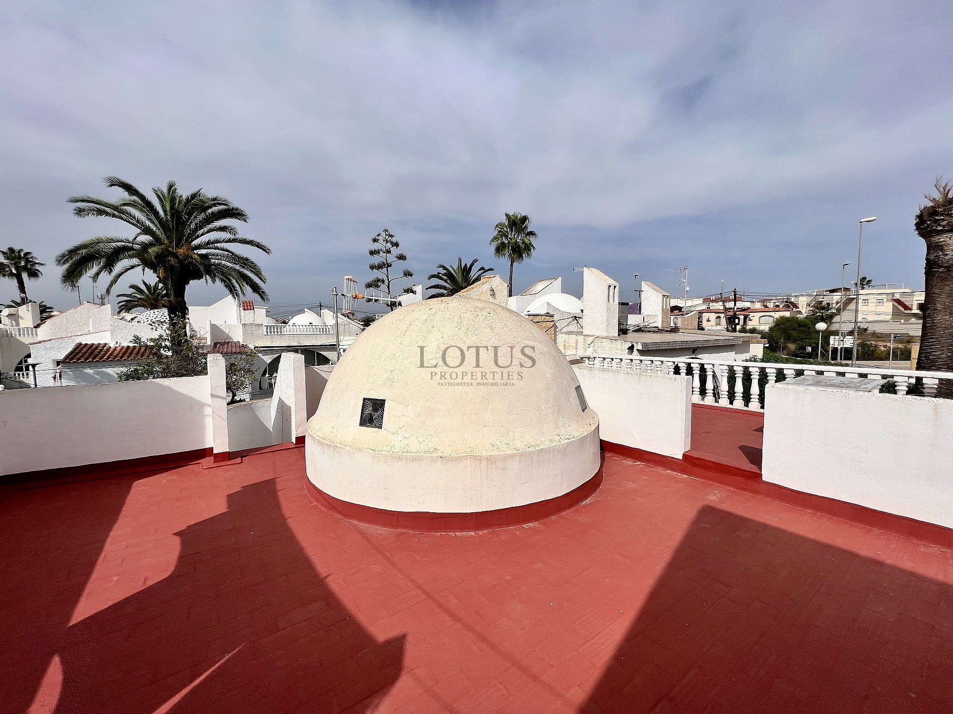 Renoverad enplanshus i La Florida - Lotus Properties