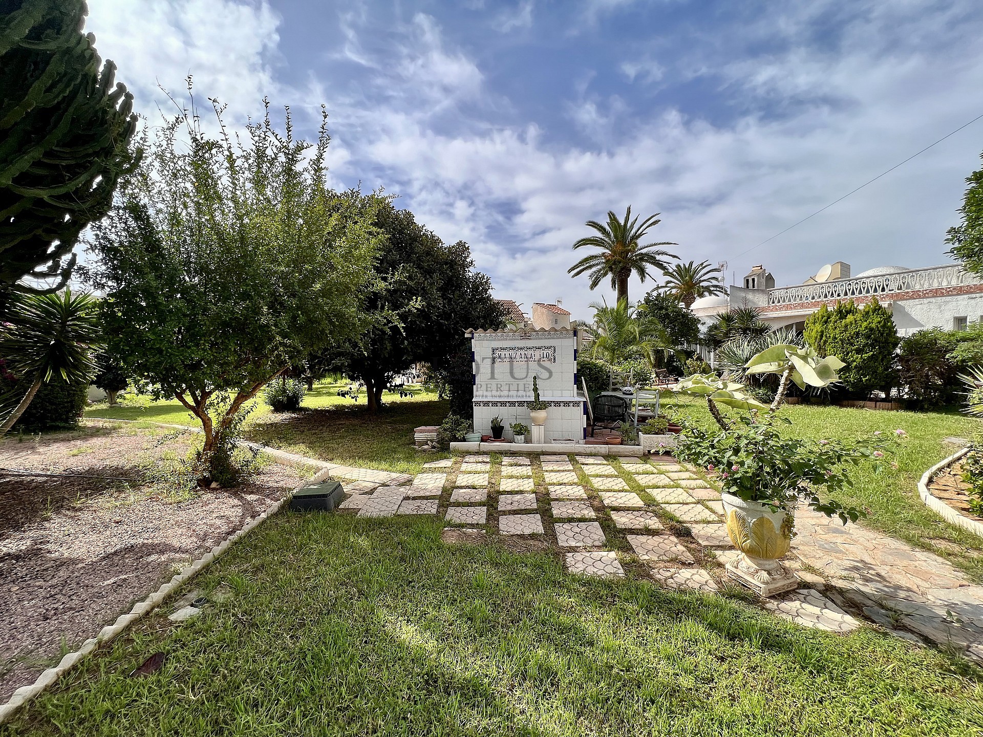 Renoverad enplanshus i La Florida - Lotus Properties