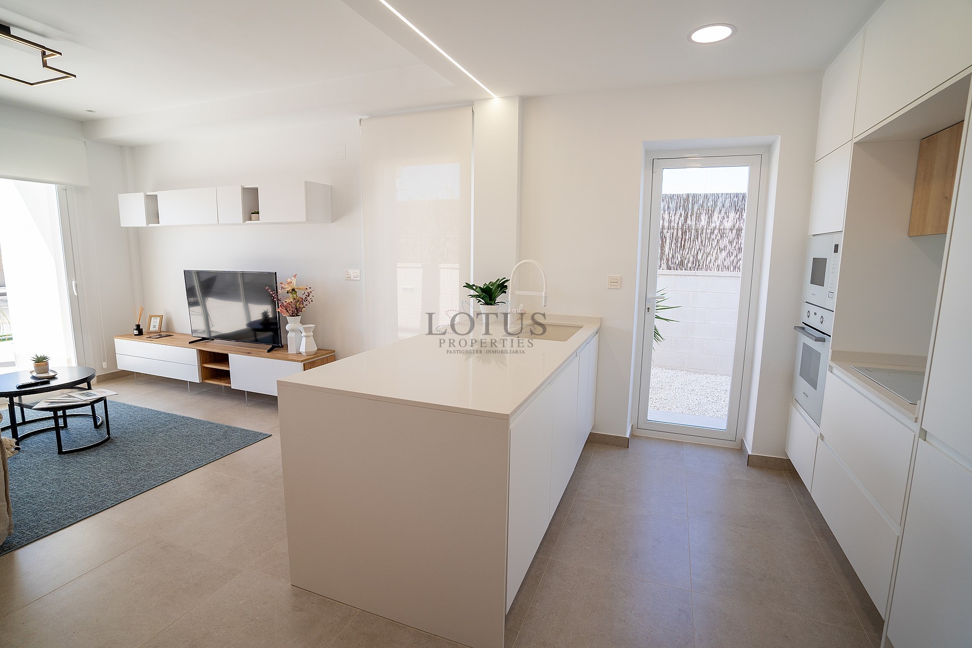 Nuevas villas con piscina privada - Pilar de la Horadada - Lotus Properties