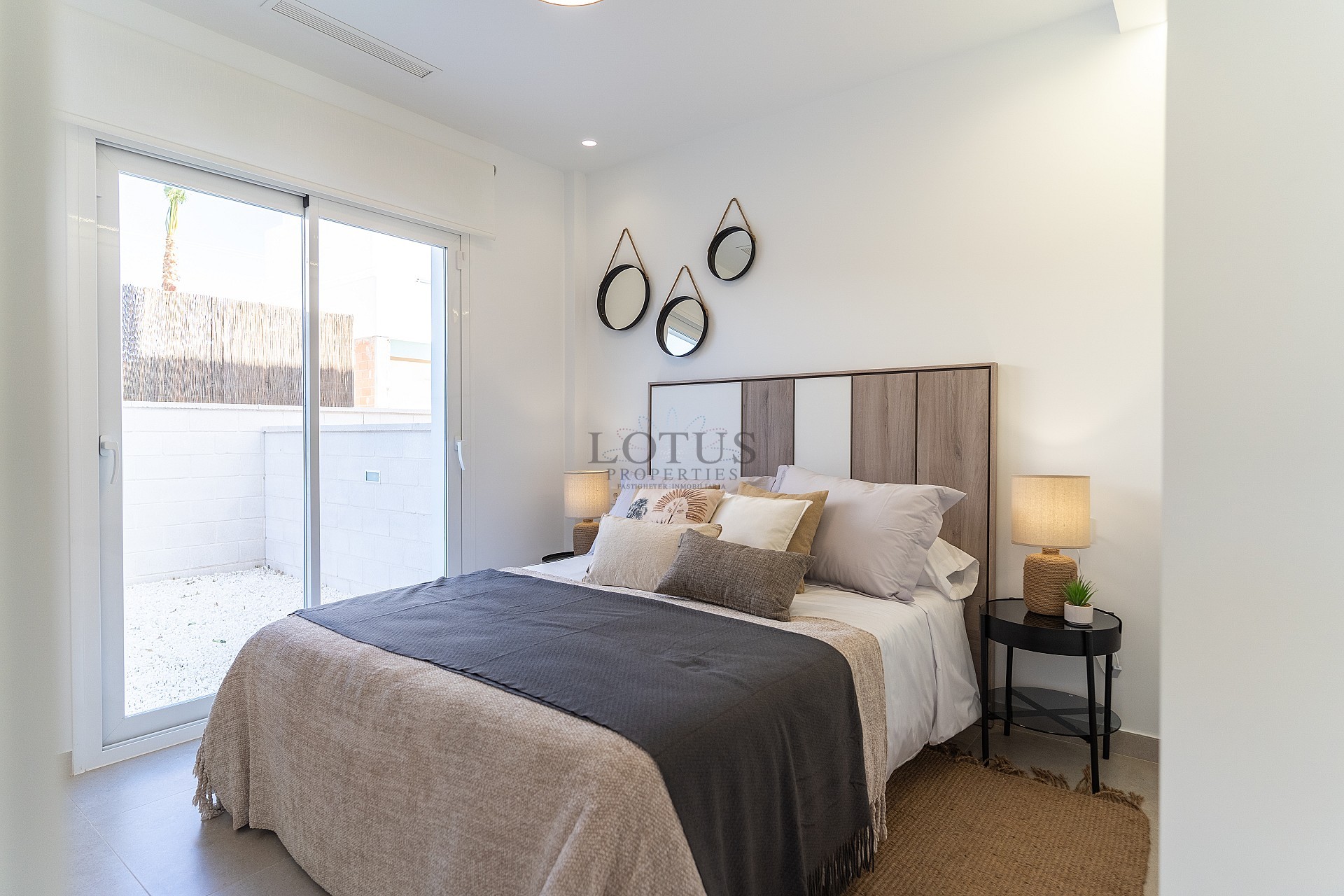 Nuevas villas con piscina privada - Pilar de la Horadada - Lotus Properties