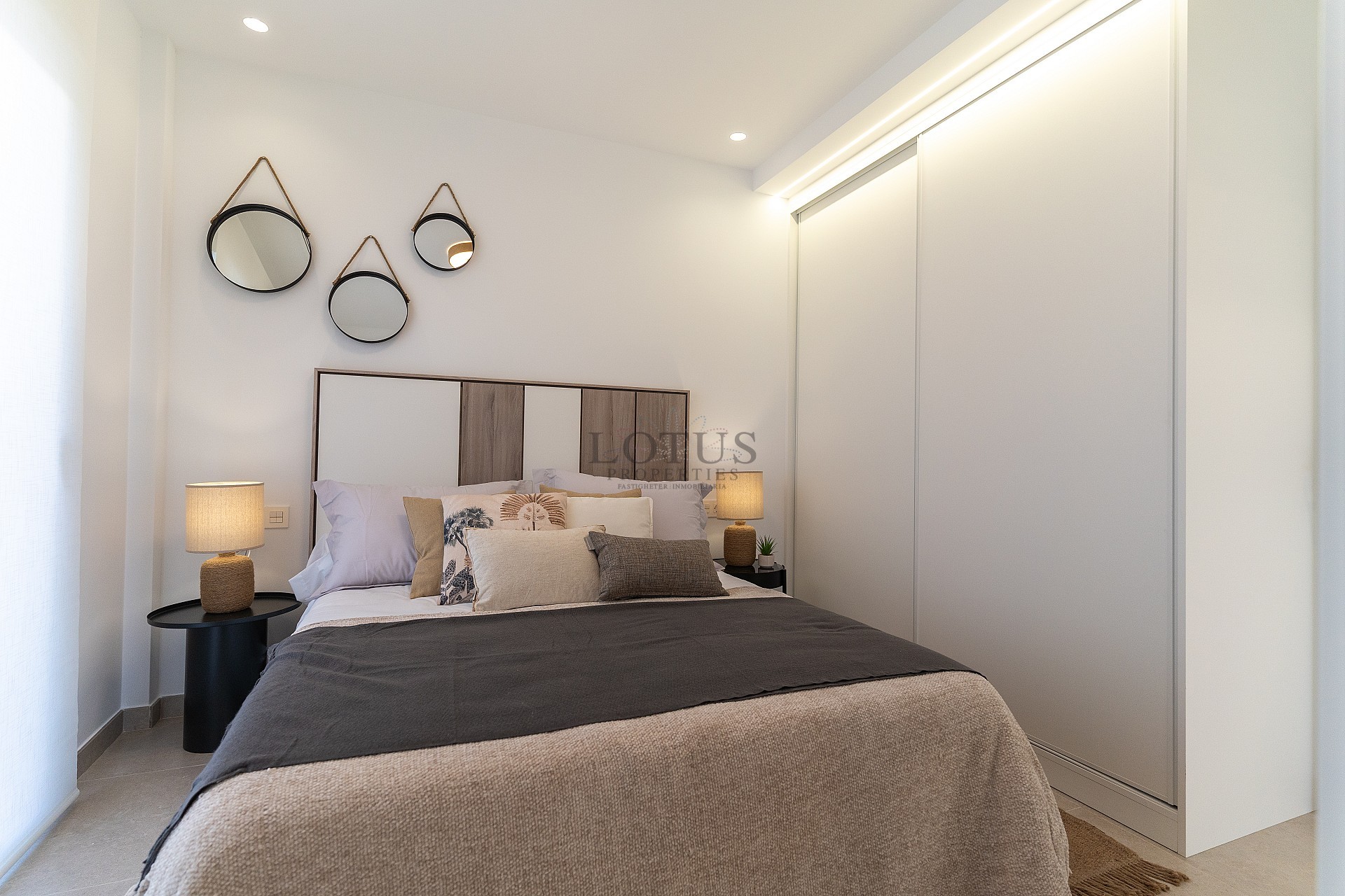 Nuevas villas con piscina privada - Pilar de la Horadada - Lotus Properties