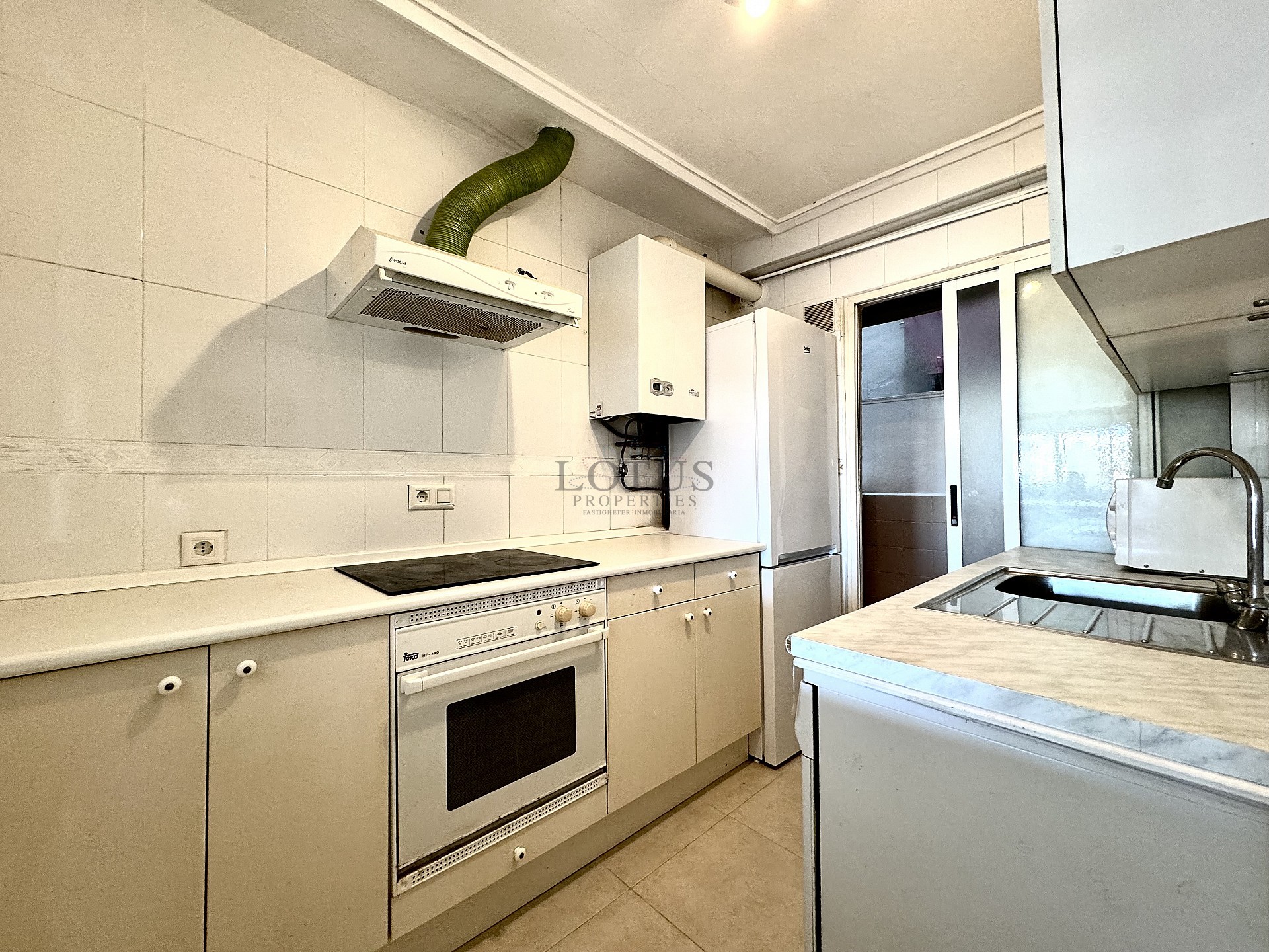 Fantastiskt läge 100 meter från Havet - Torrevieja  - Lotus Properties