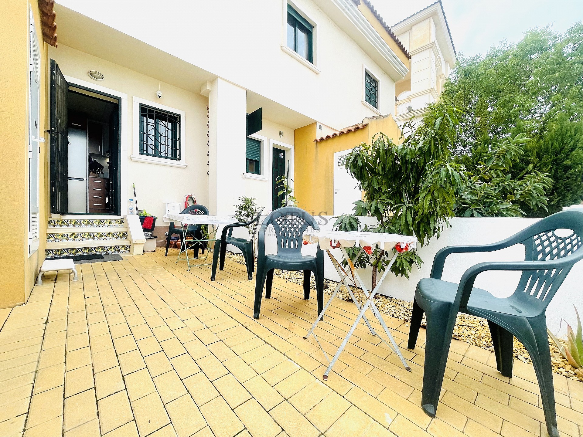 Radhus i vackra Residencial Albamar i Ciudad Quesada - Lotus Properties