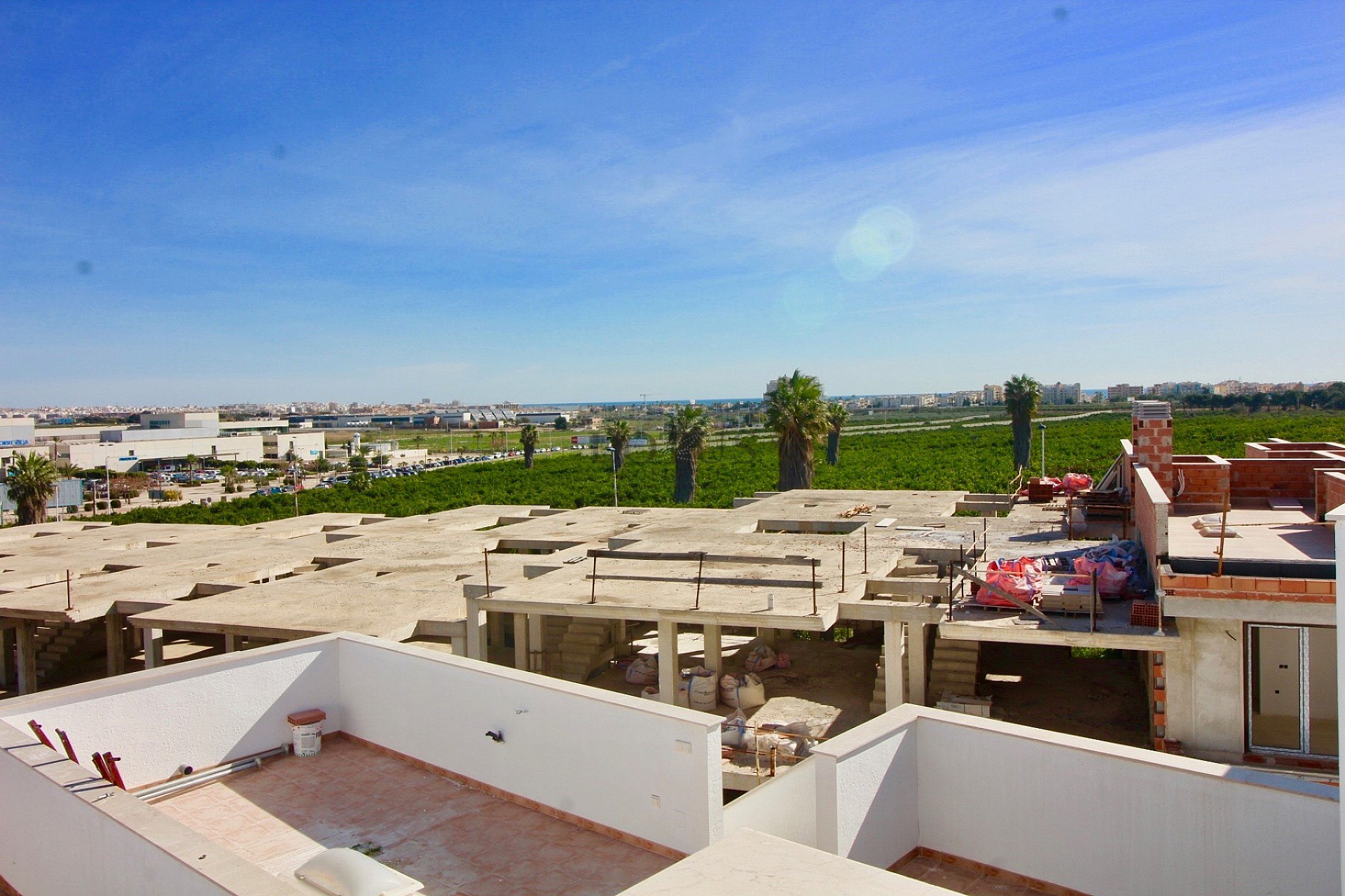 Nya & Prisvärda radhus - Torrevieja - Lotus Properties