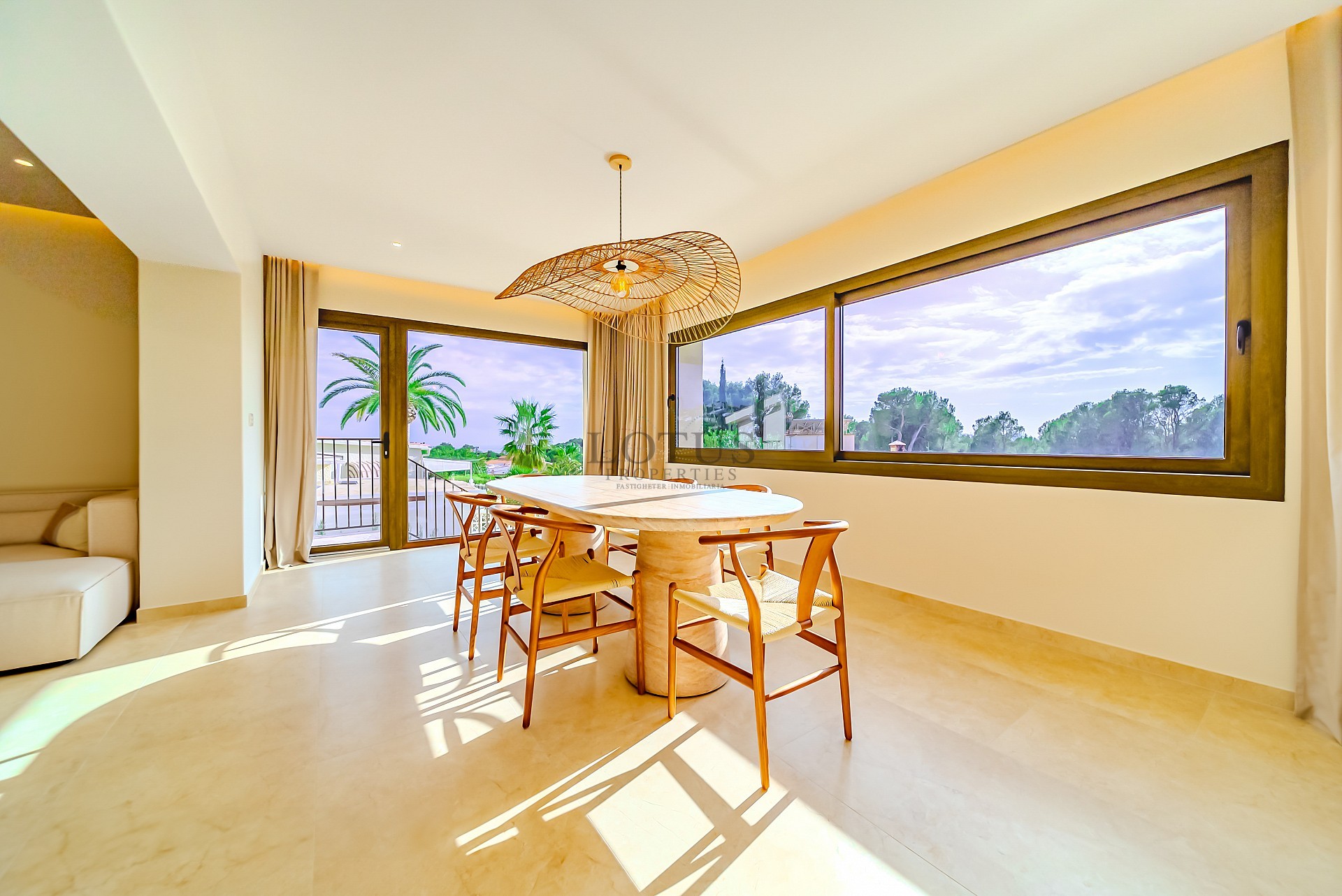 Lyxvilla till salu i Altea med imponerande utsikter - Lotus Properties