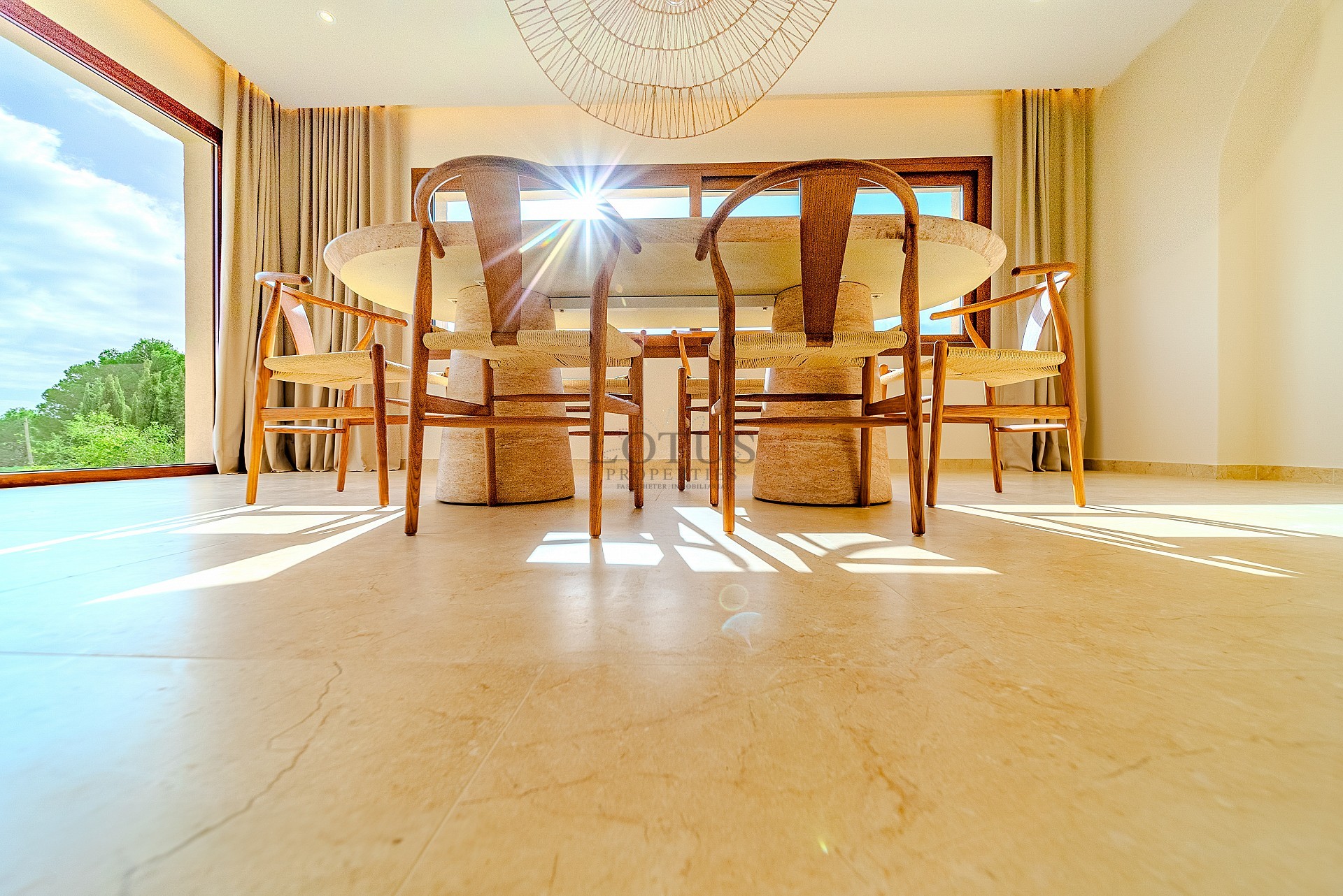 Lyxvilla till salu i Altea med imponerande utsikter - Lotus Properties