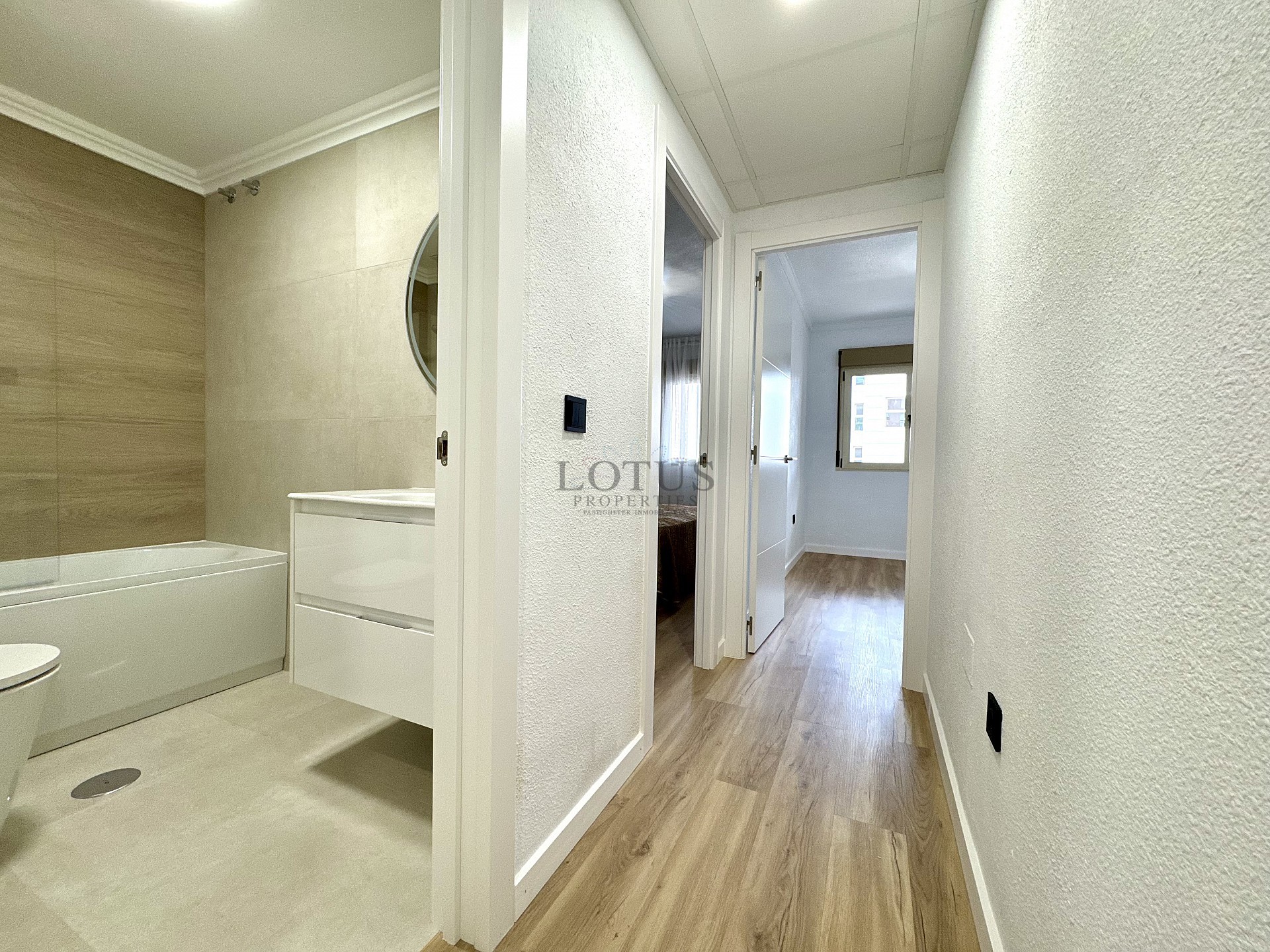 Renoverad med 3 sov, 200 m till havet  - Lotus Properties