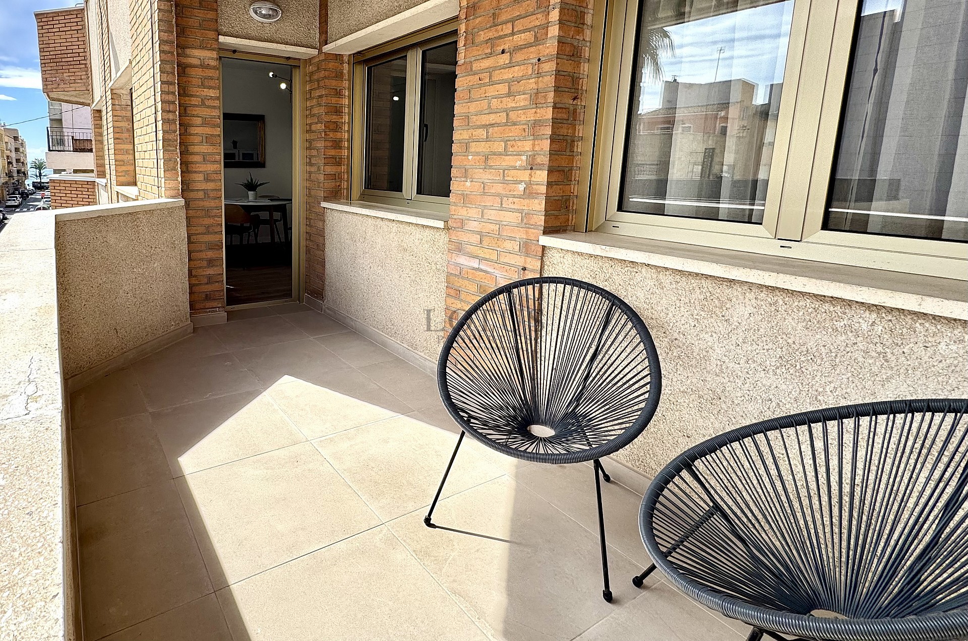 Renoverad med 3 sov, 200 m till havet  - Lotus Properties