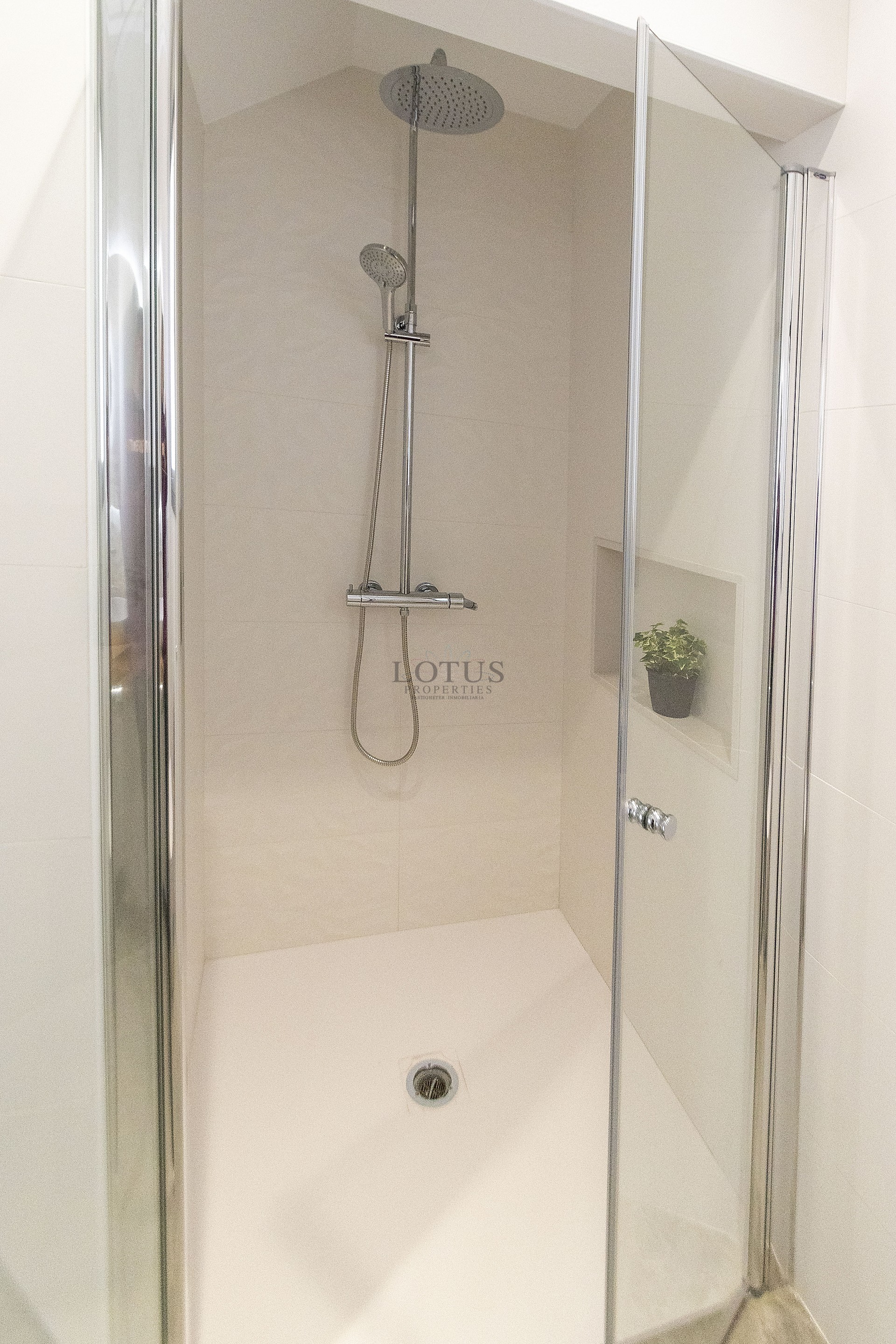 Nybyggnation av 6 magnifika villor i Fantastiska Pilar de la Horadada - Lotus Properties