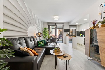 FANTASTISK LÄGENHET MED 3 SOVRUM BARA 90 METER FRÅN PLAYA DEL CURA I TORREVIEJA MED POOL  - Lotus Properties